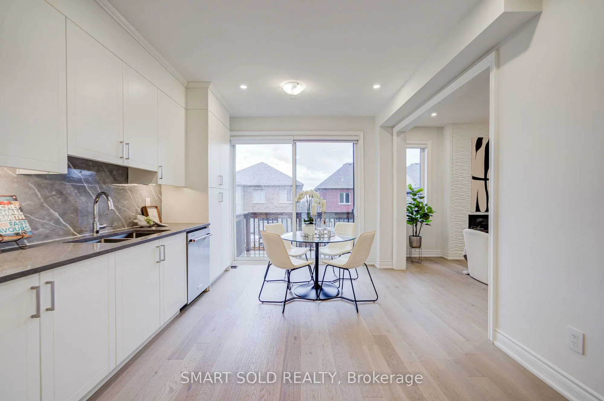 112 Carriage Shop Bend