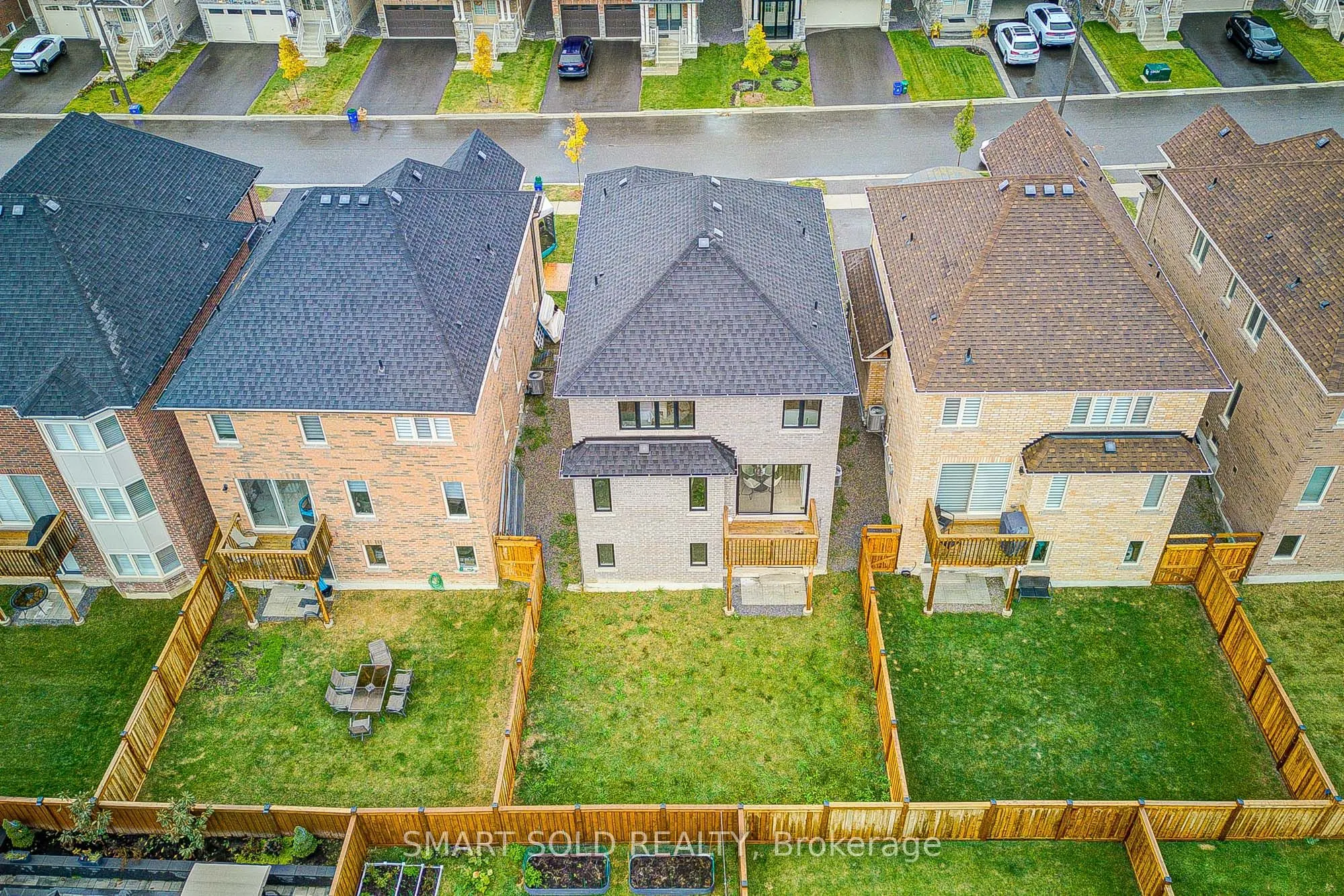 112 Carriage Shop Bend