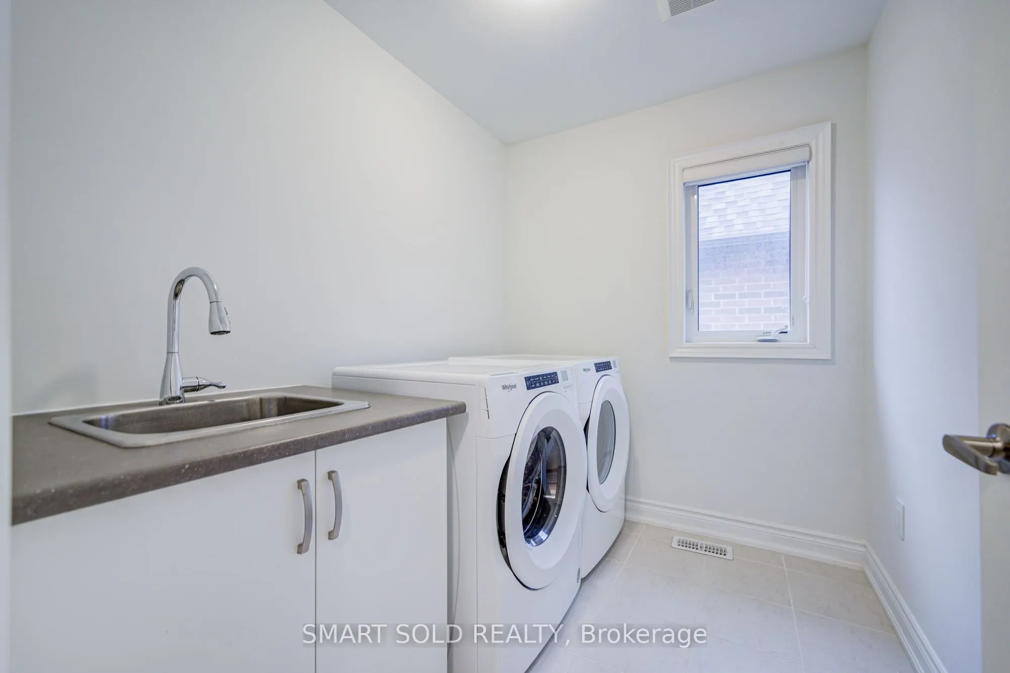 112 Carriage Shop Bend