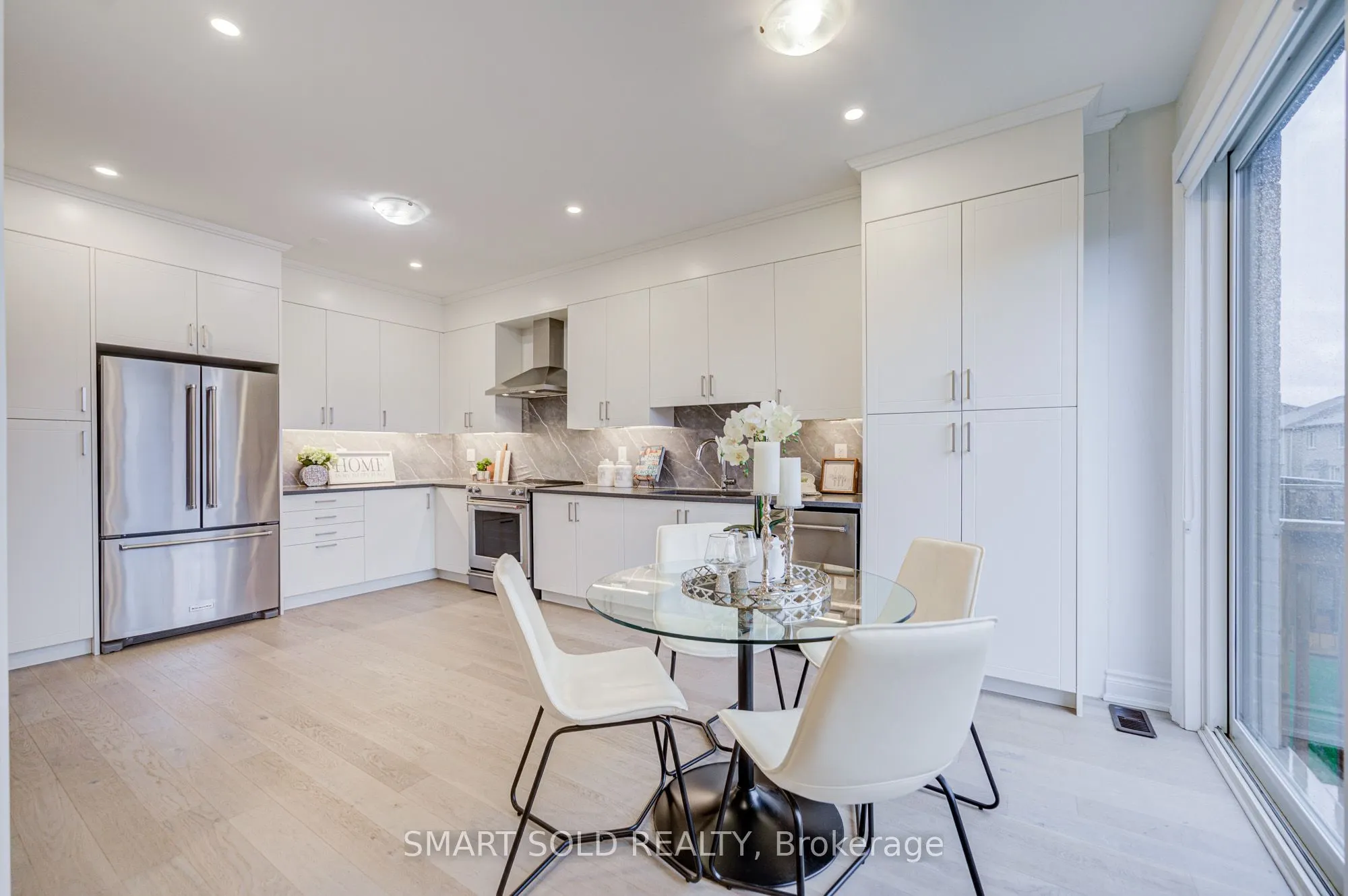 112 Carriage Shop Bend