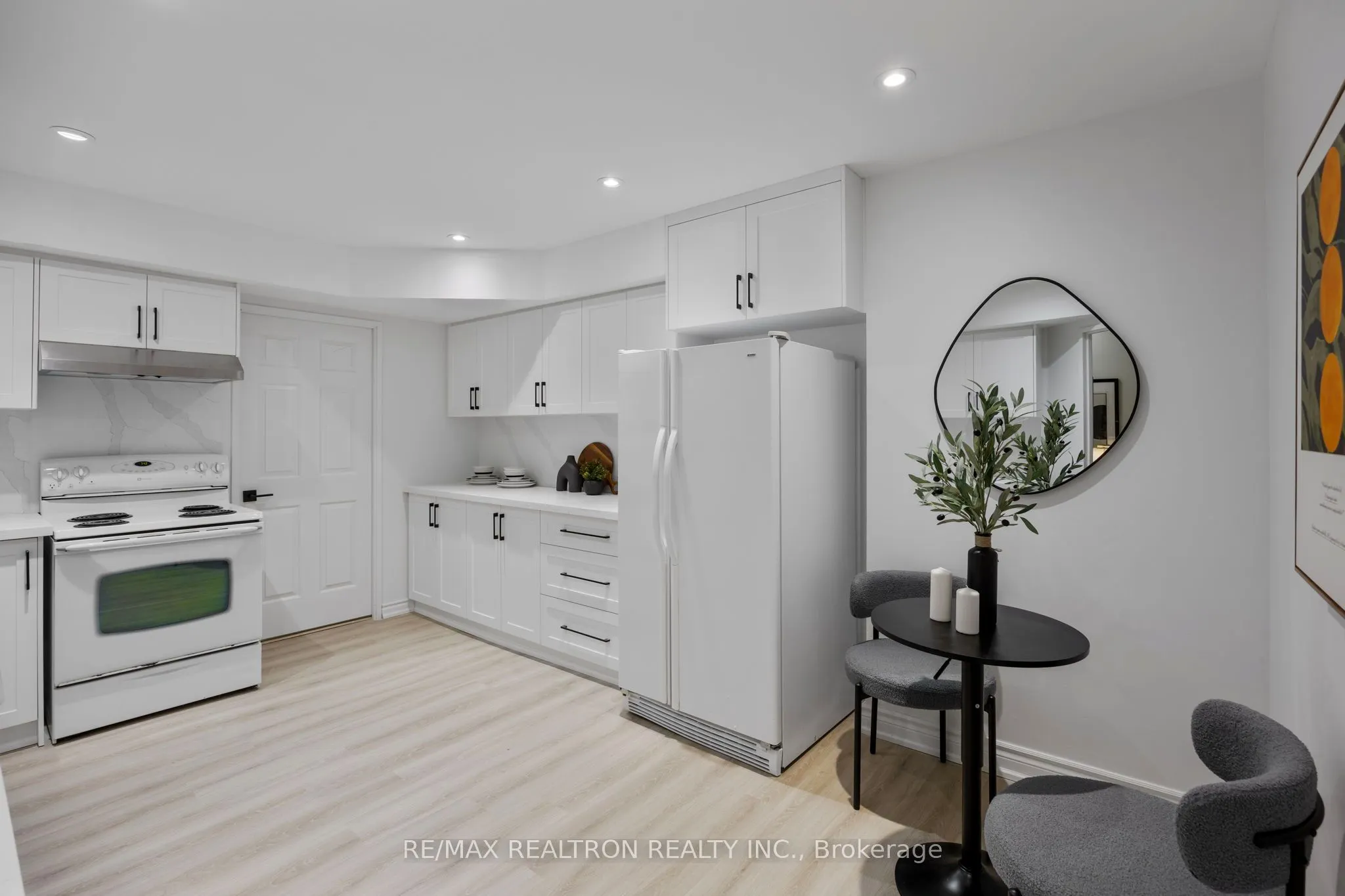 333 Clark Avenue W, ##316