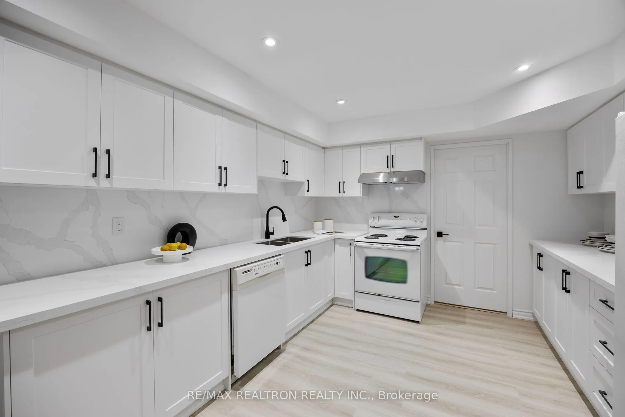 333 Clark Avenue W, ##316