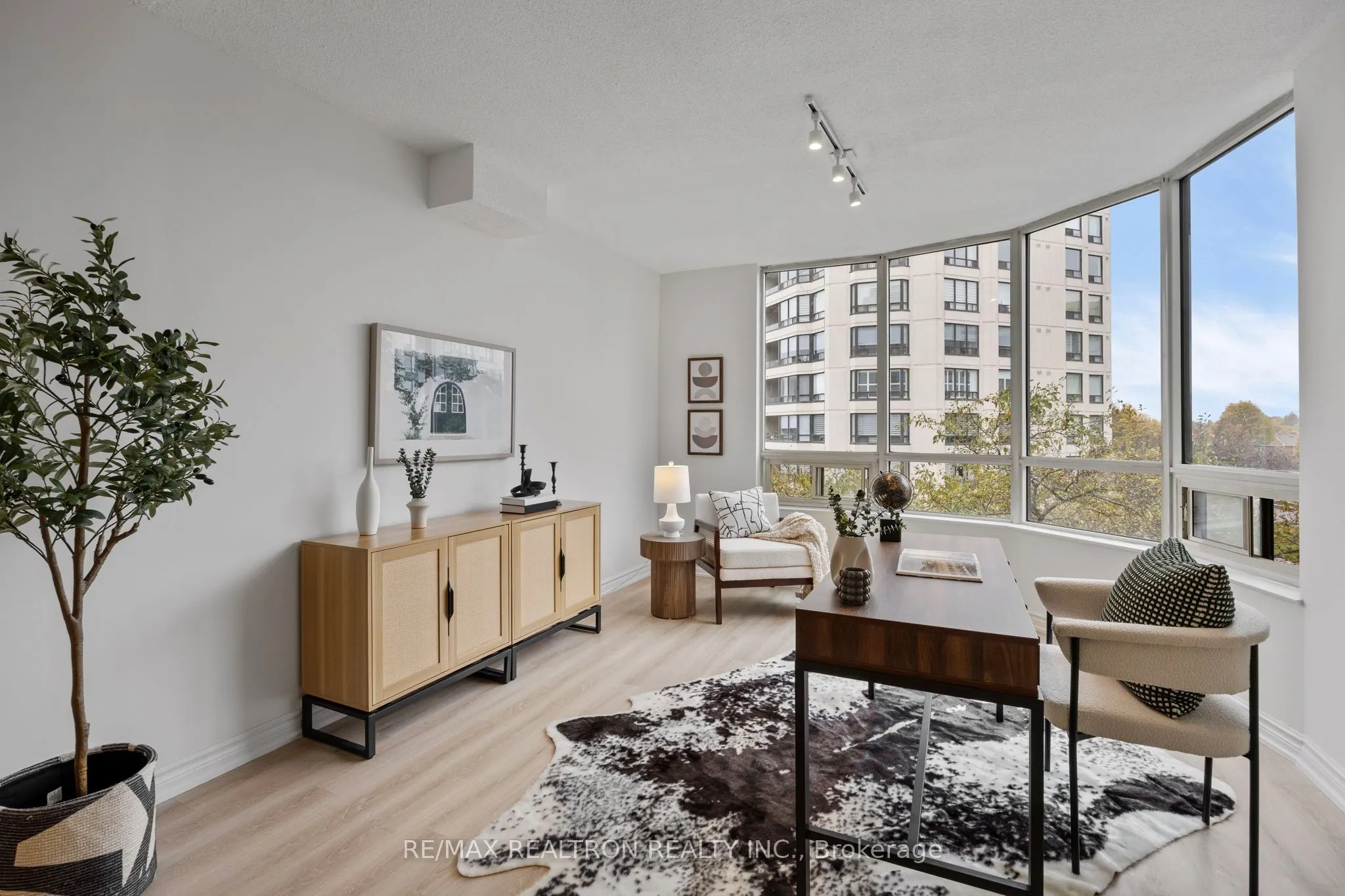 333 Clark Avenue W, ##316