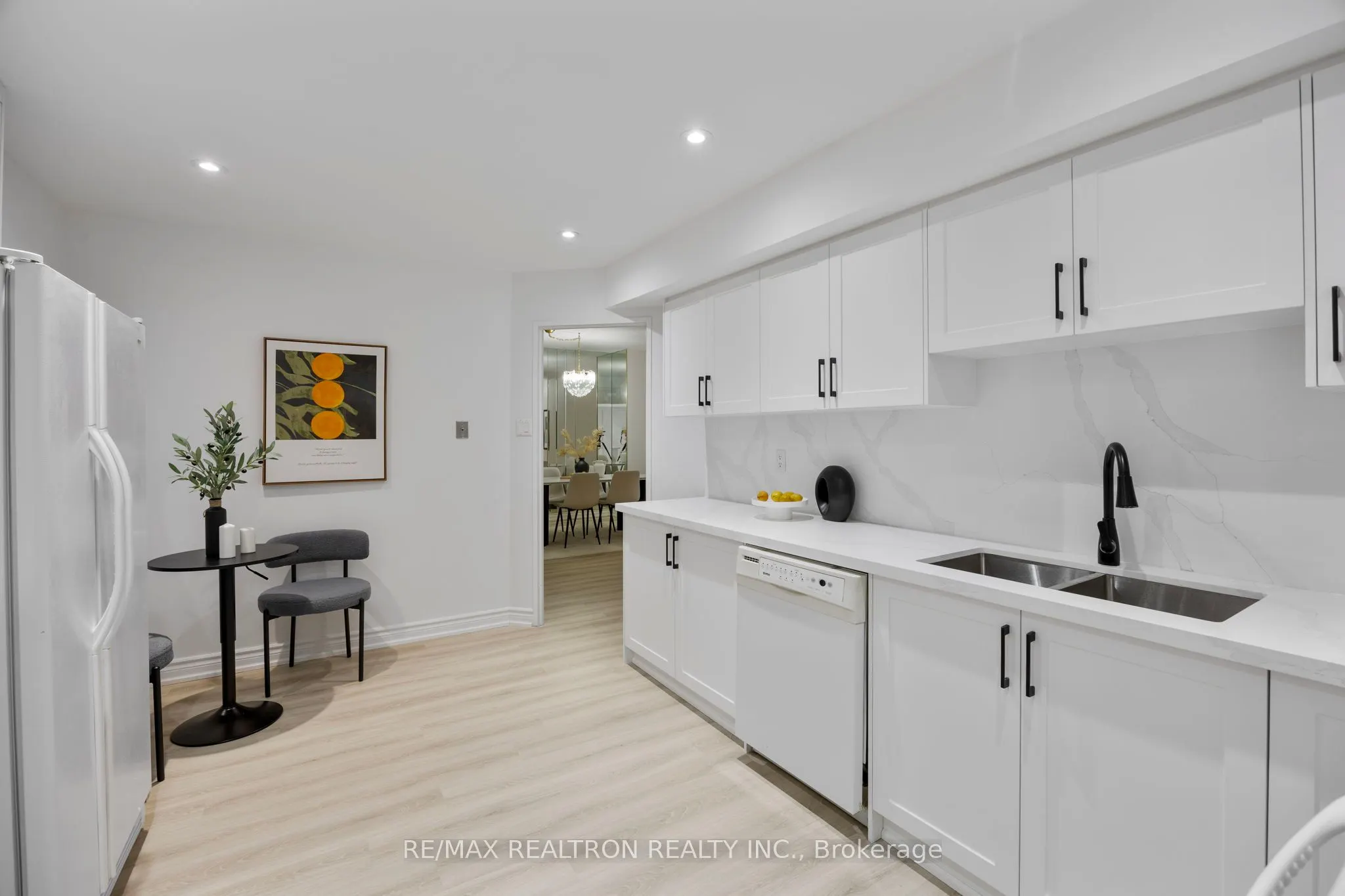 333 Clark Avenue W, ##316