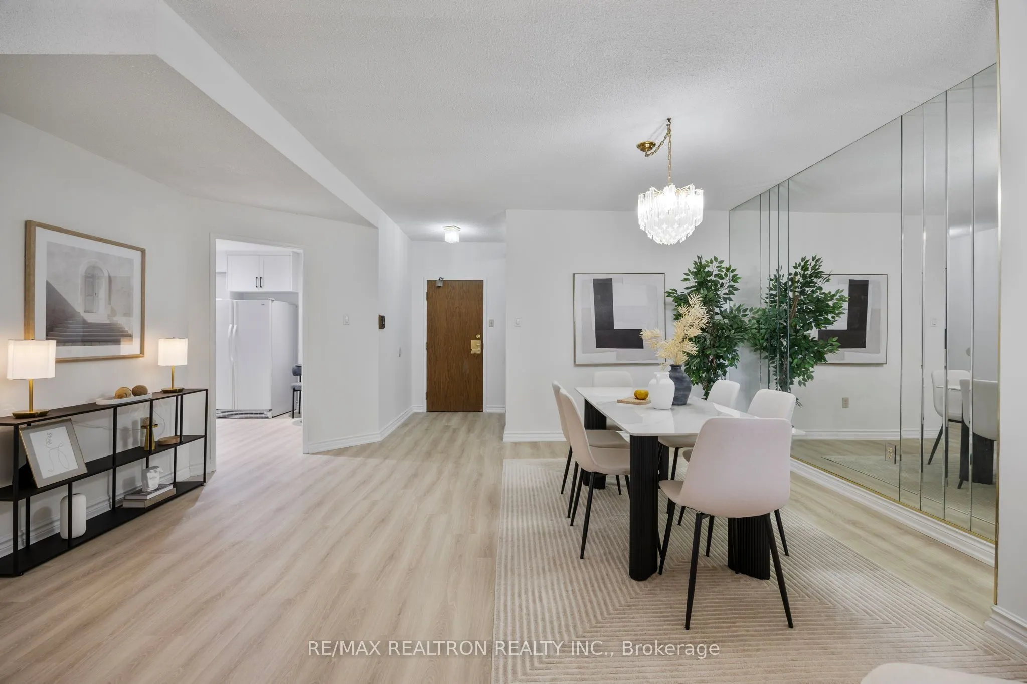 333 Clark Avenue W, ##316