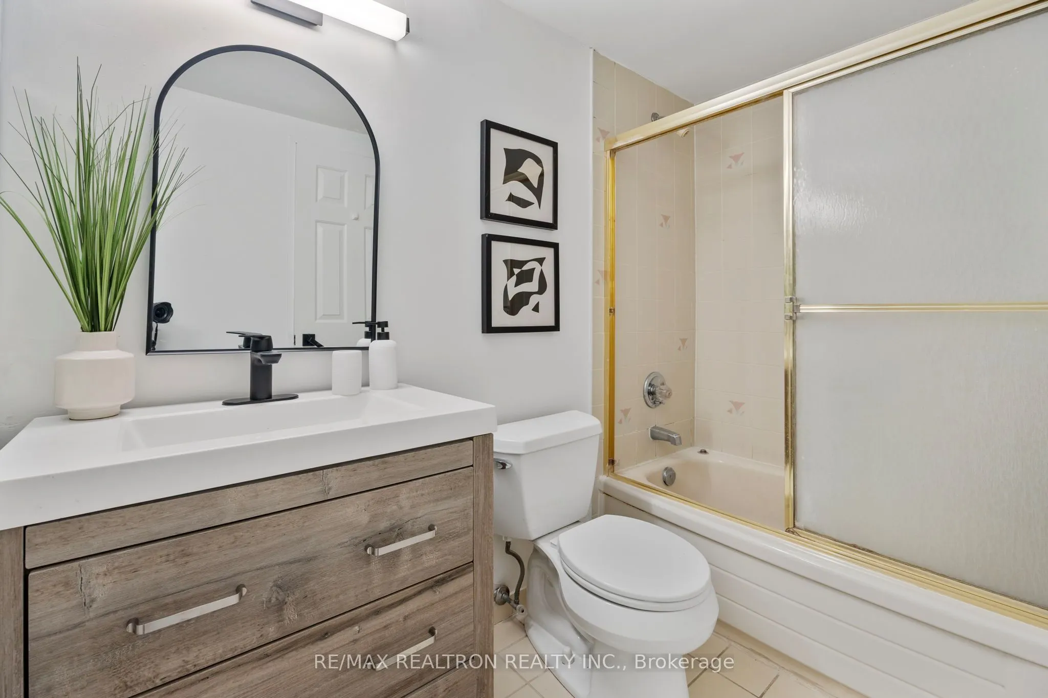 333 Clark Avenue W, ##316