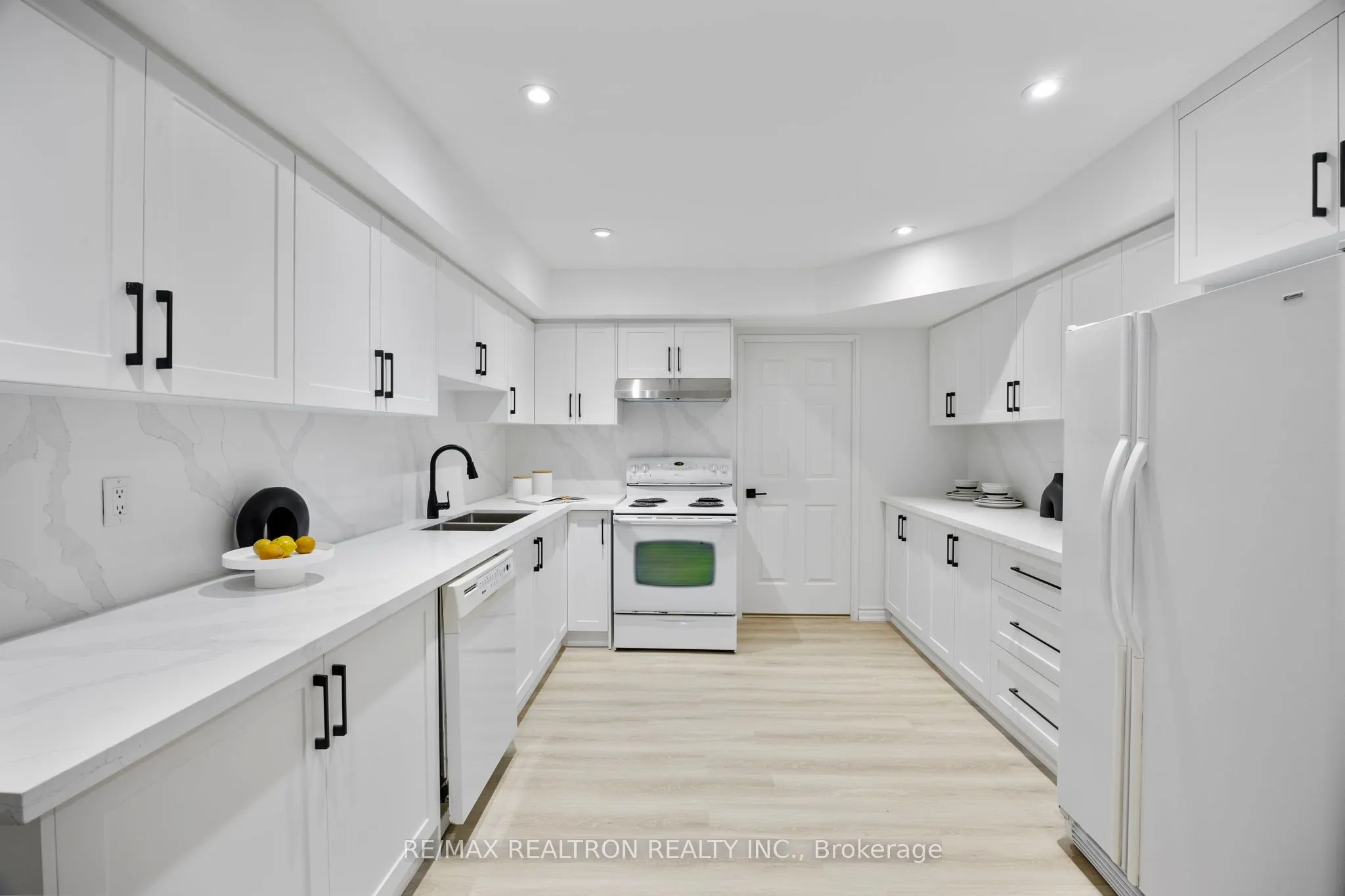 333 Clark Avenue W, ##316