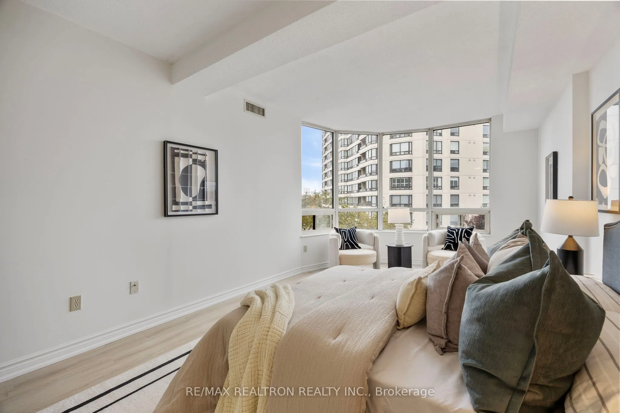 333 Clark Avenue W, ##316