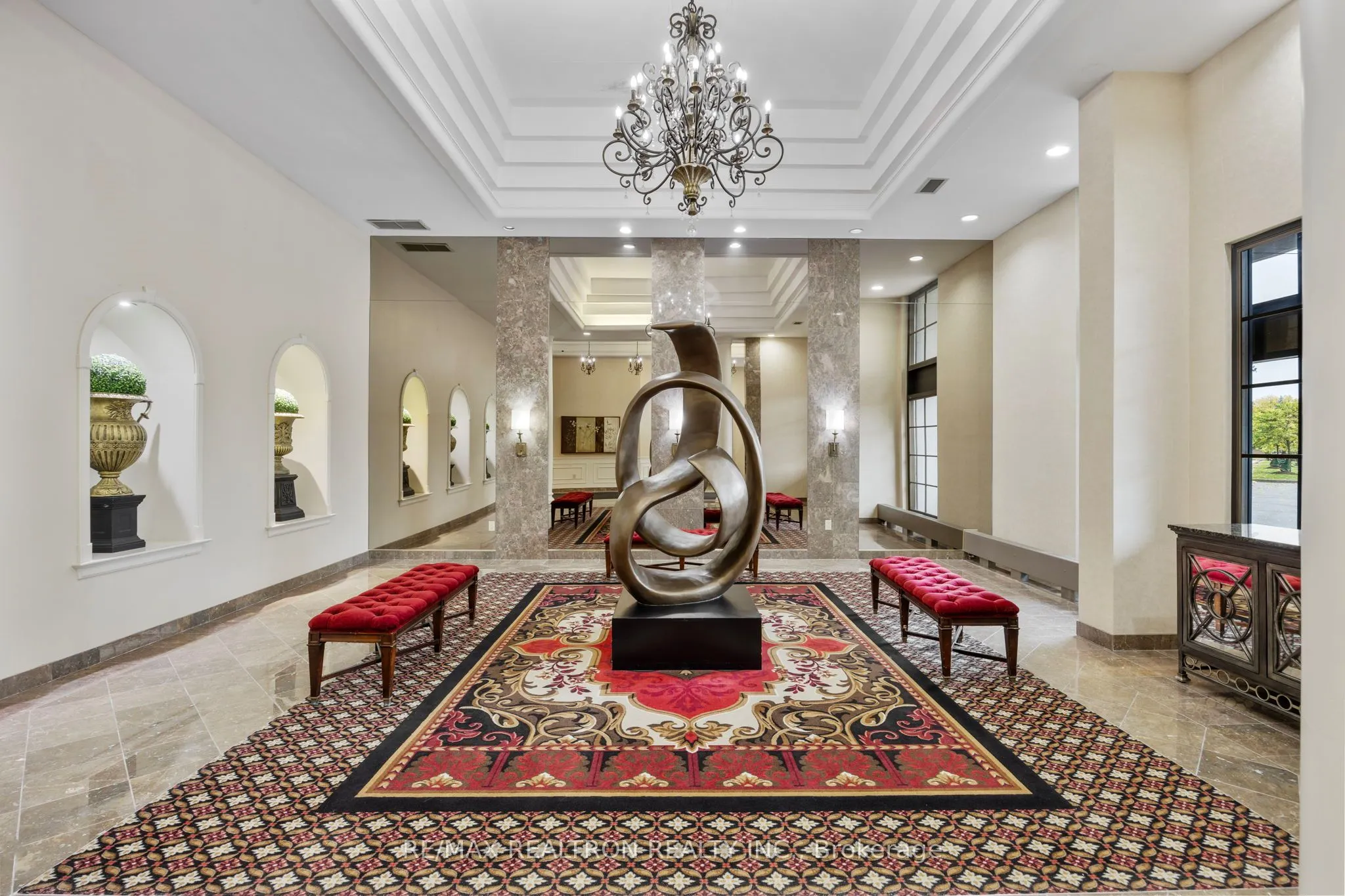 333 Clark Avenue W, ##316