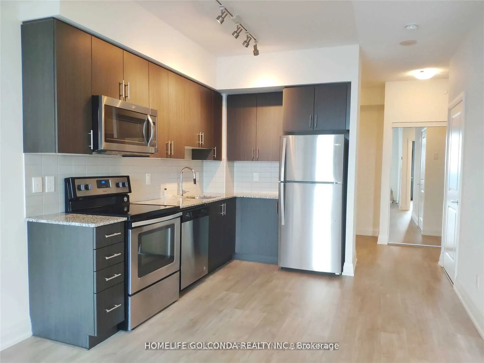 3700 Hwy 7 Road, #1206