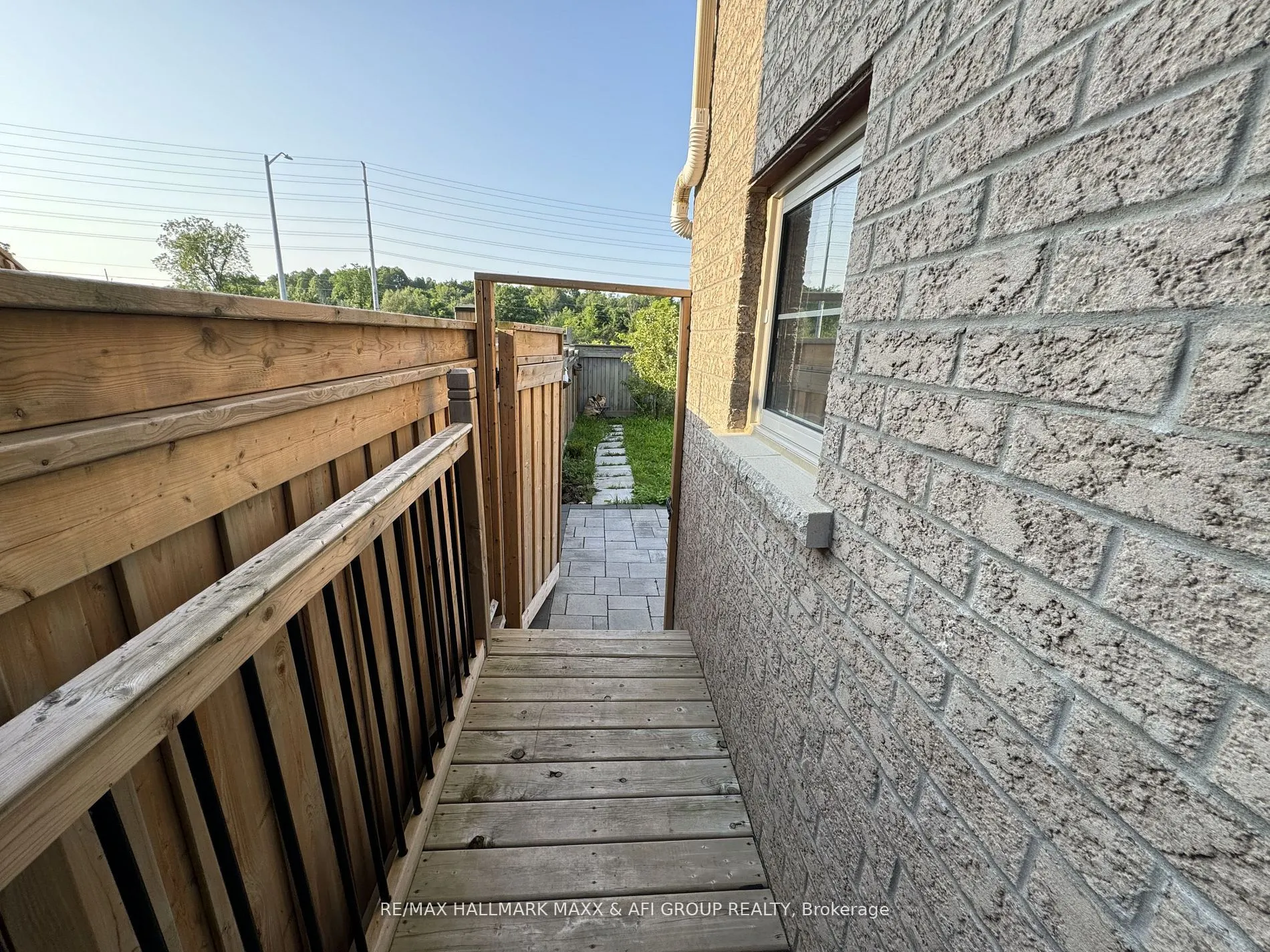 80 Chouinard Way, #Lower