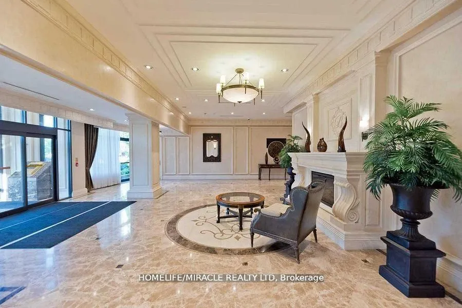 9235 Jane Street, #412