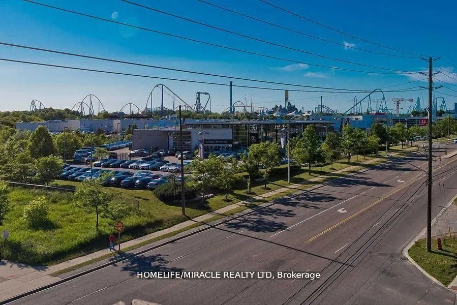 9235 Jane Street, #412