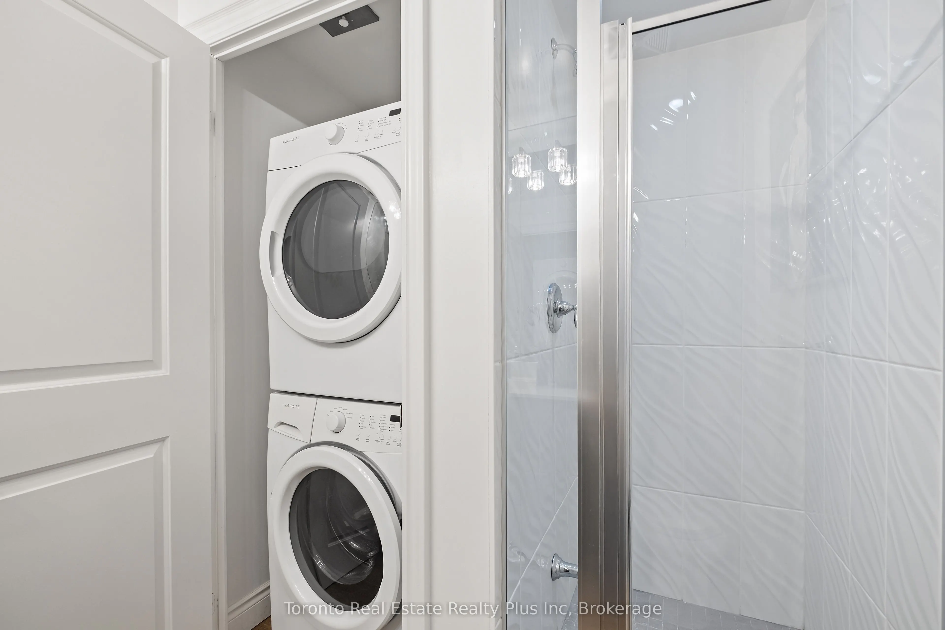 99 South Town Centre Boulevard, #711