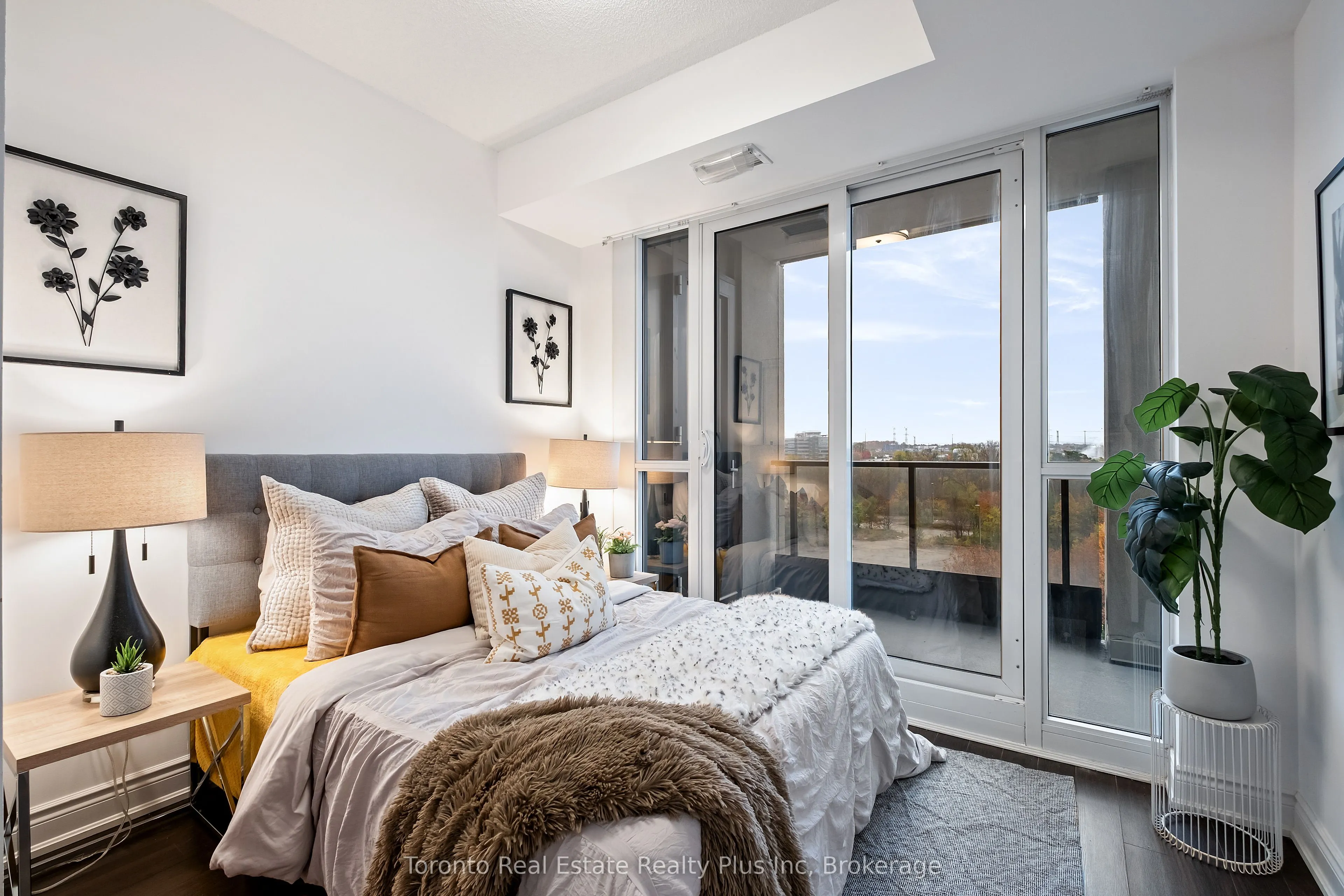 99 South Town Centre Boulevard, #711