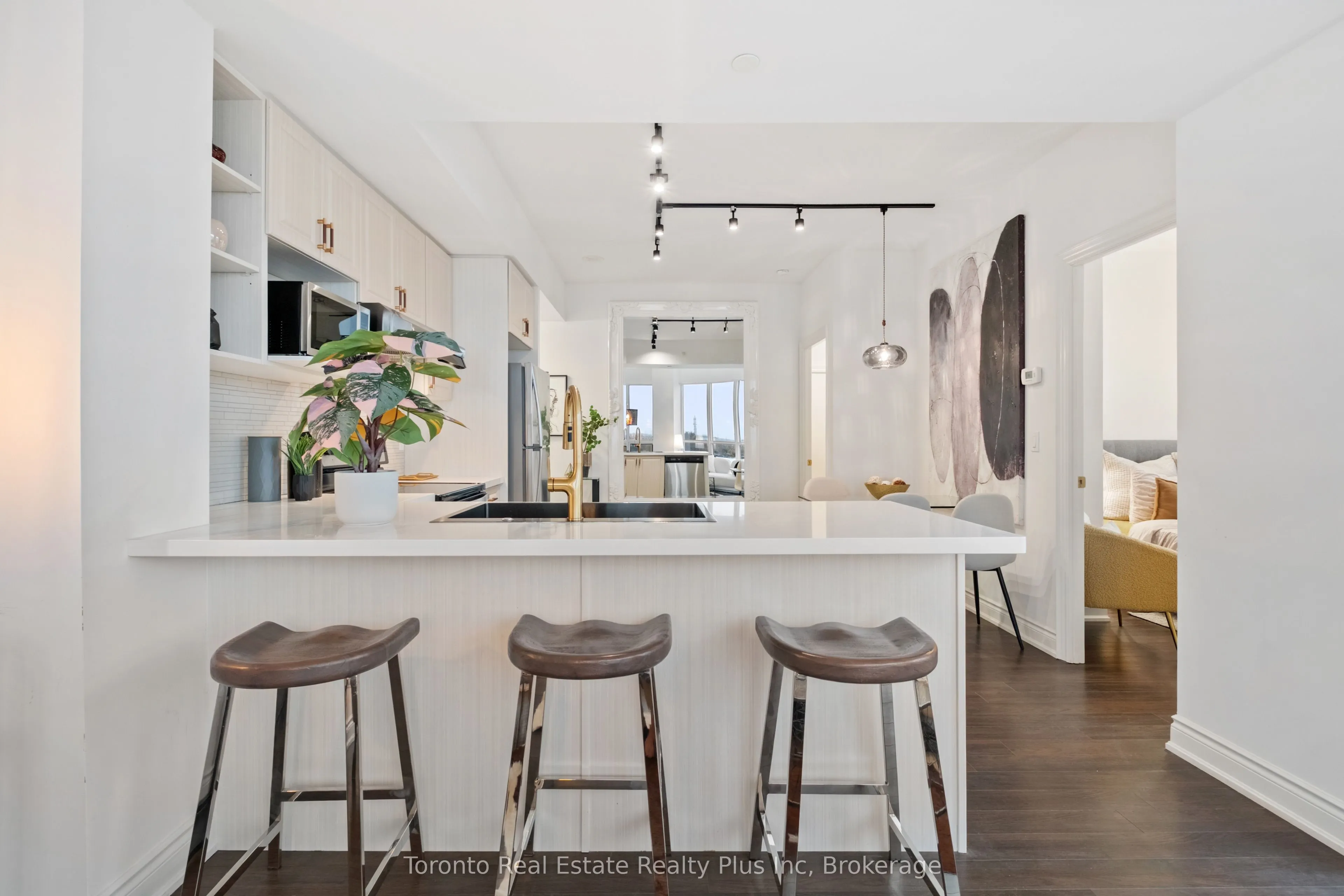 99 South Town Centre Boulevard, #711