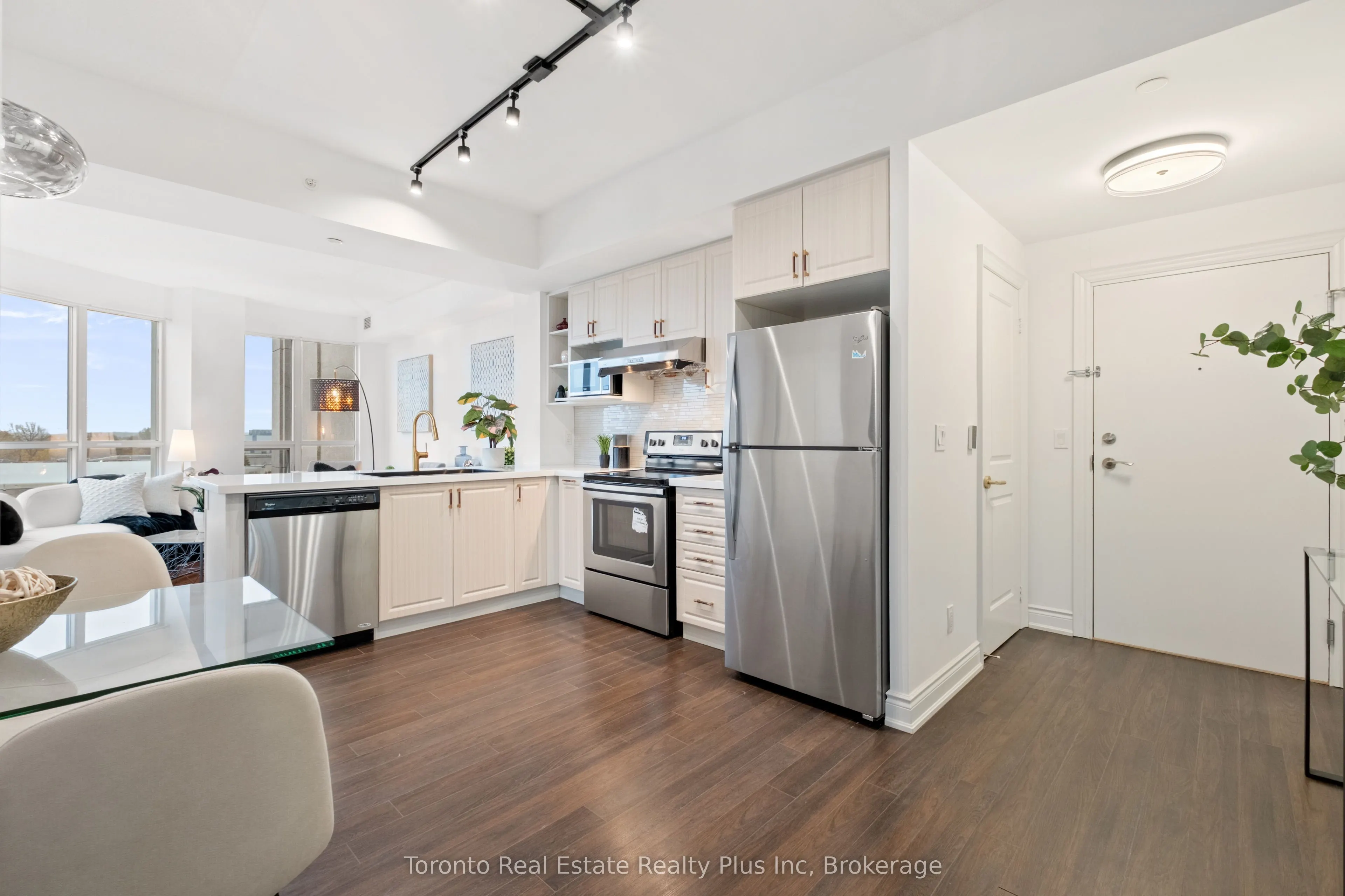 99 South Town Centre Boulevard, #711