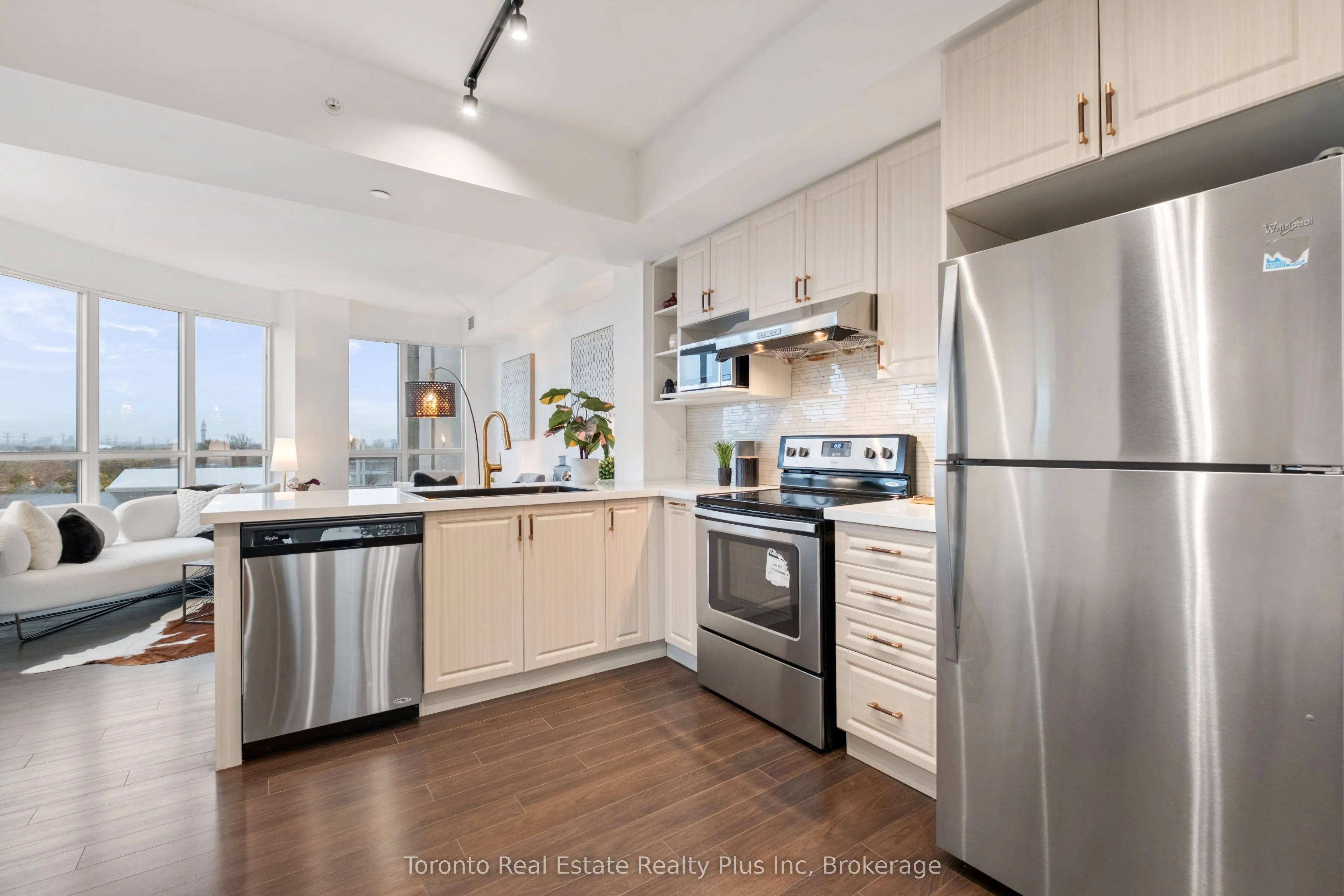 99 South Town Centre Boulevard, #711