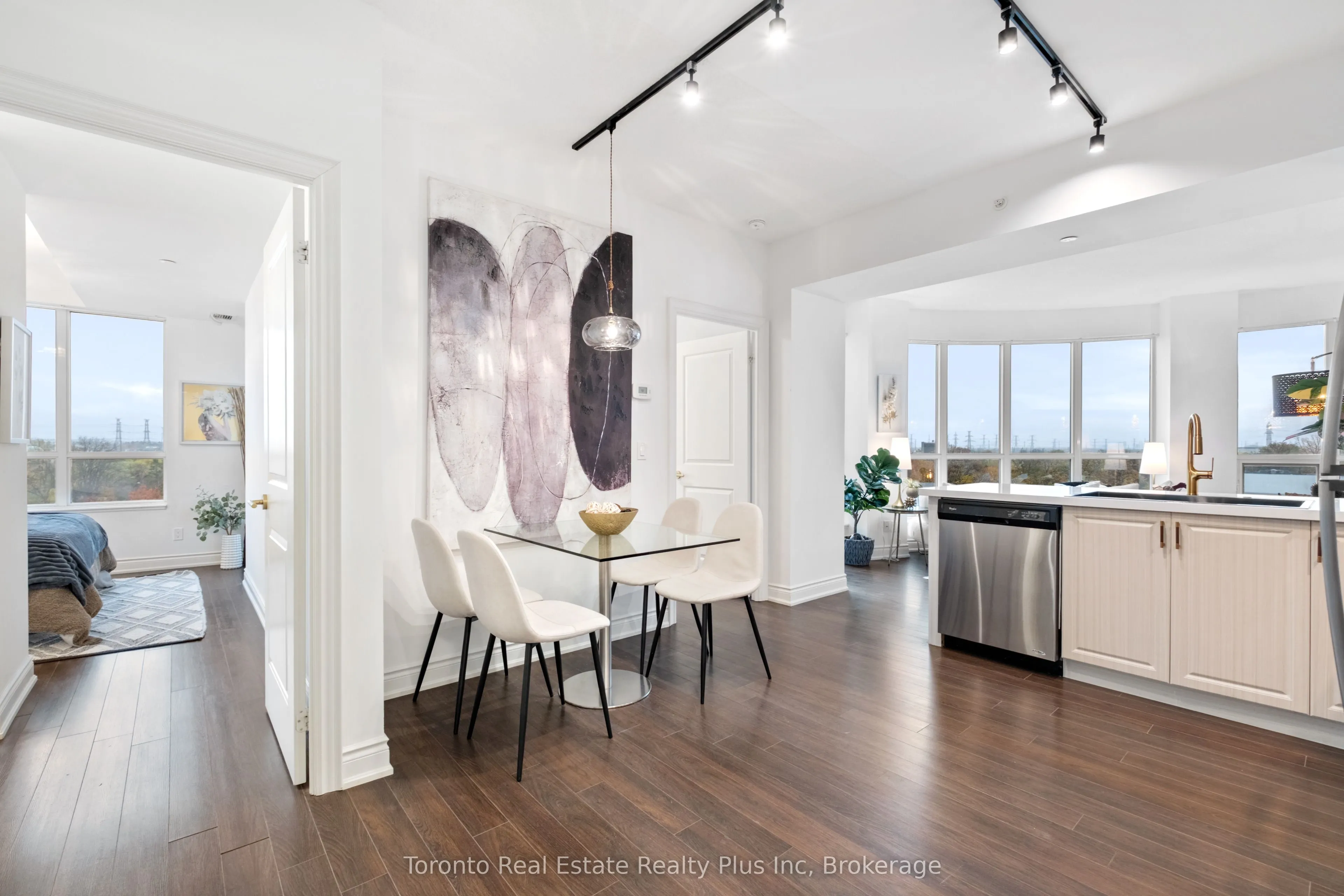 99 South Town Centre Boulevard, #711