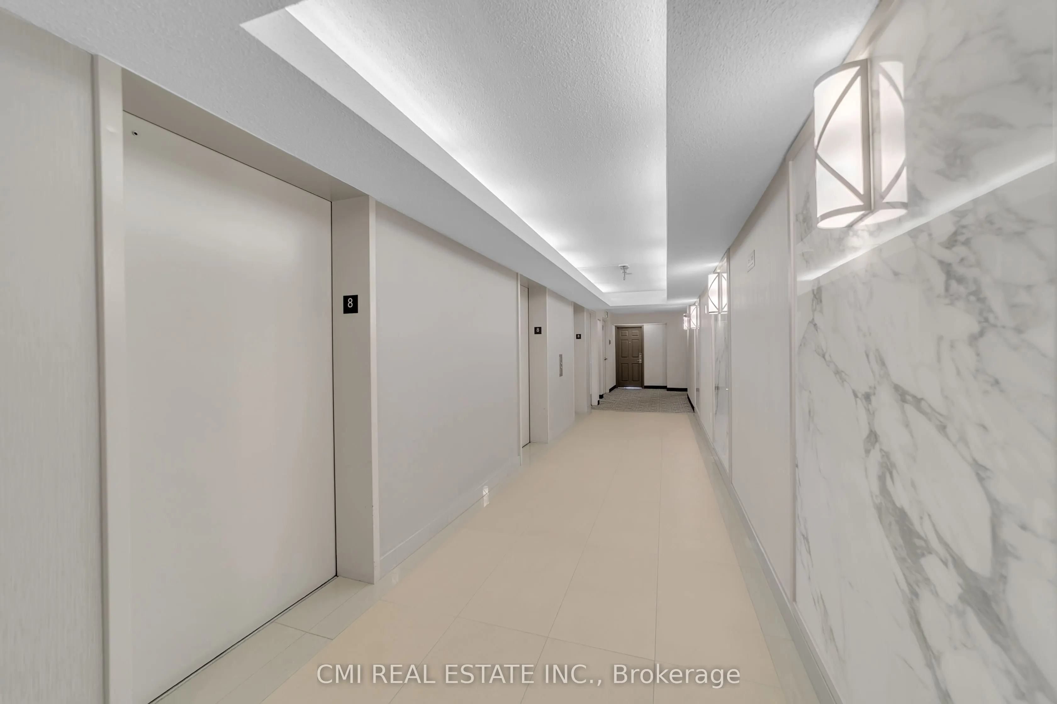 309 Major Mackenzie Drive E, #805