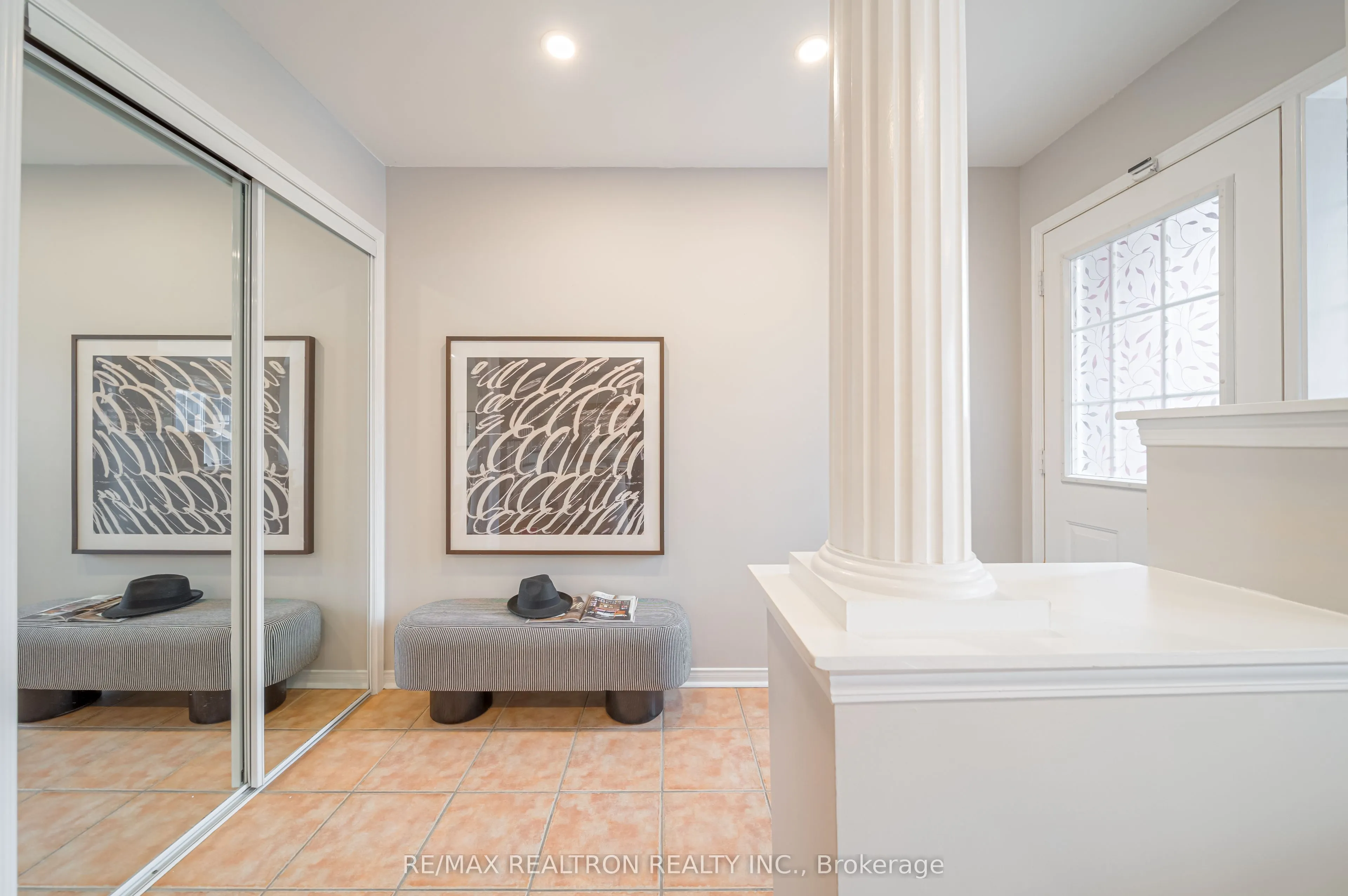 195 Equator Crescent