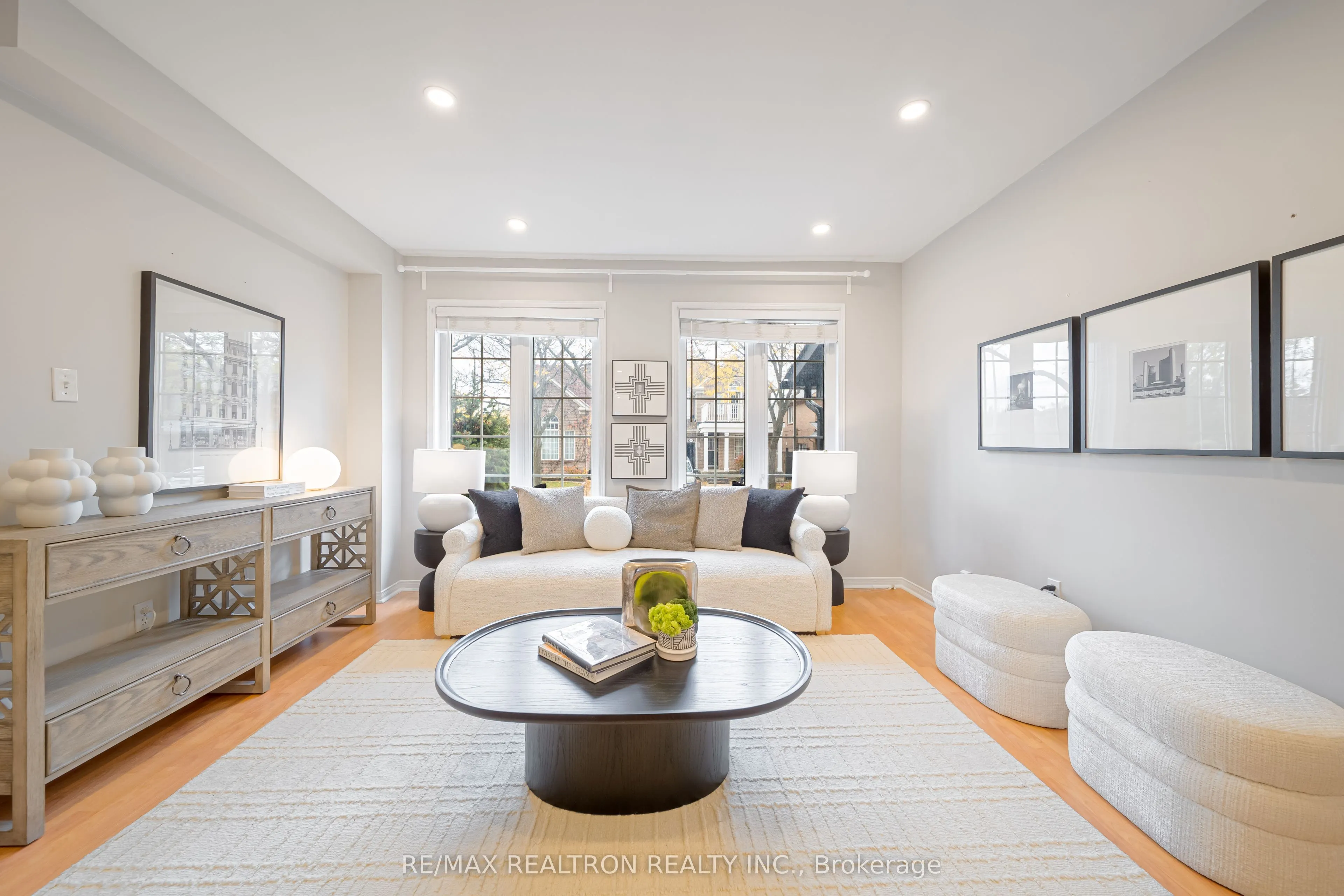 195 Equator Crescent