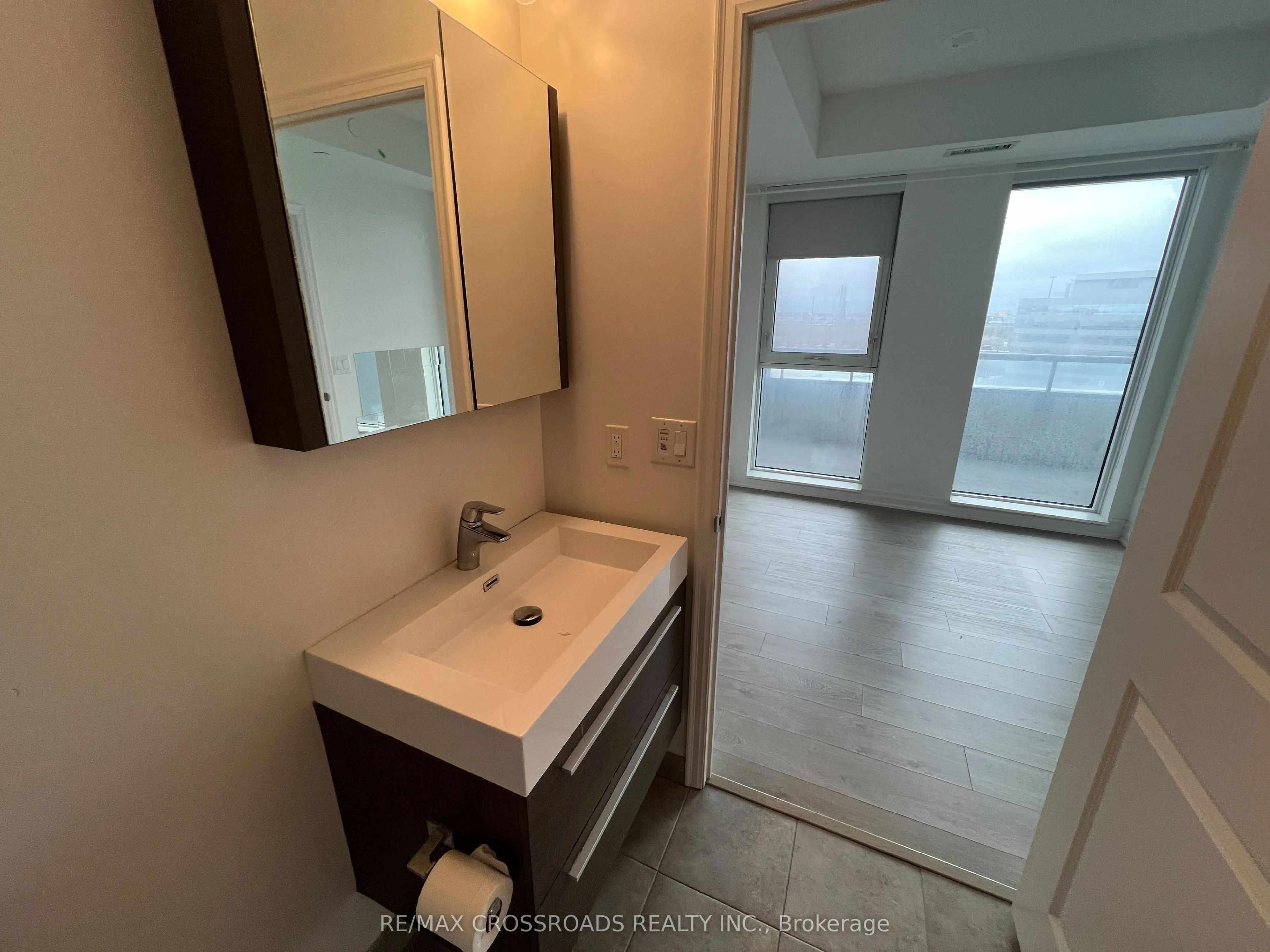 8 Rouge Valley Drive, #907