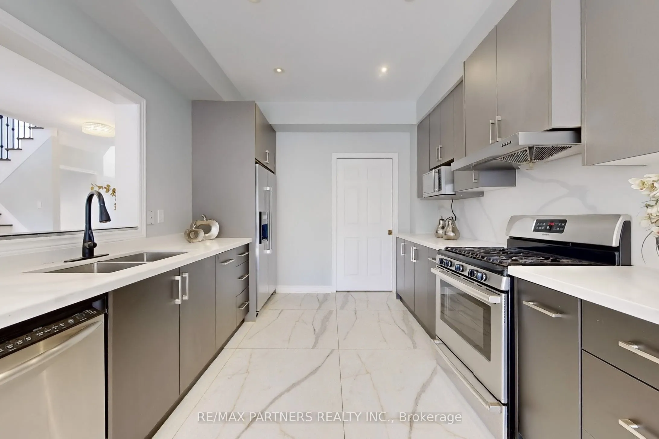 107 WORTHINGTON Avenue