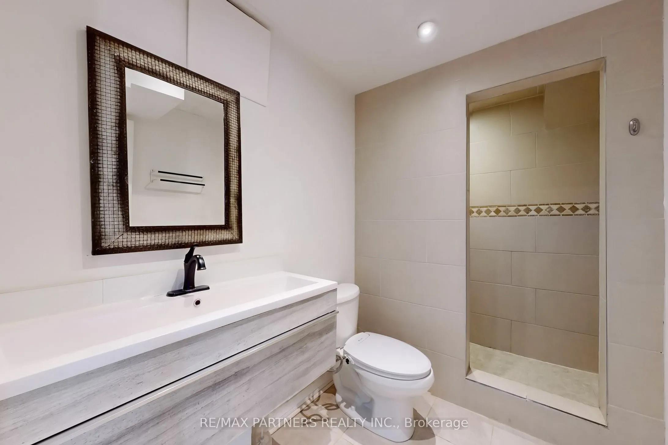 107 WORTHINGTON Avenue