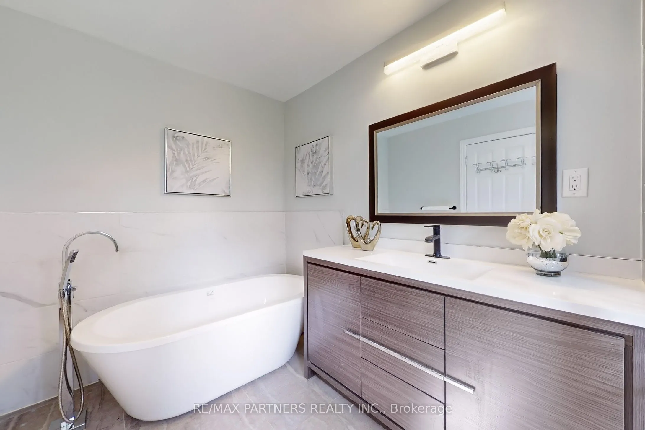 107 WORTHINGTON Avenue