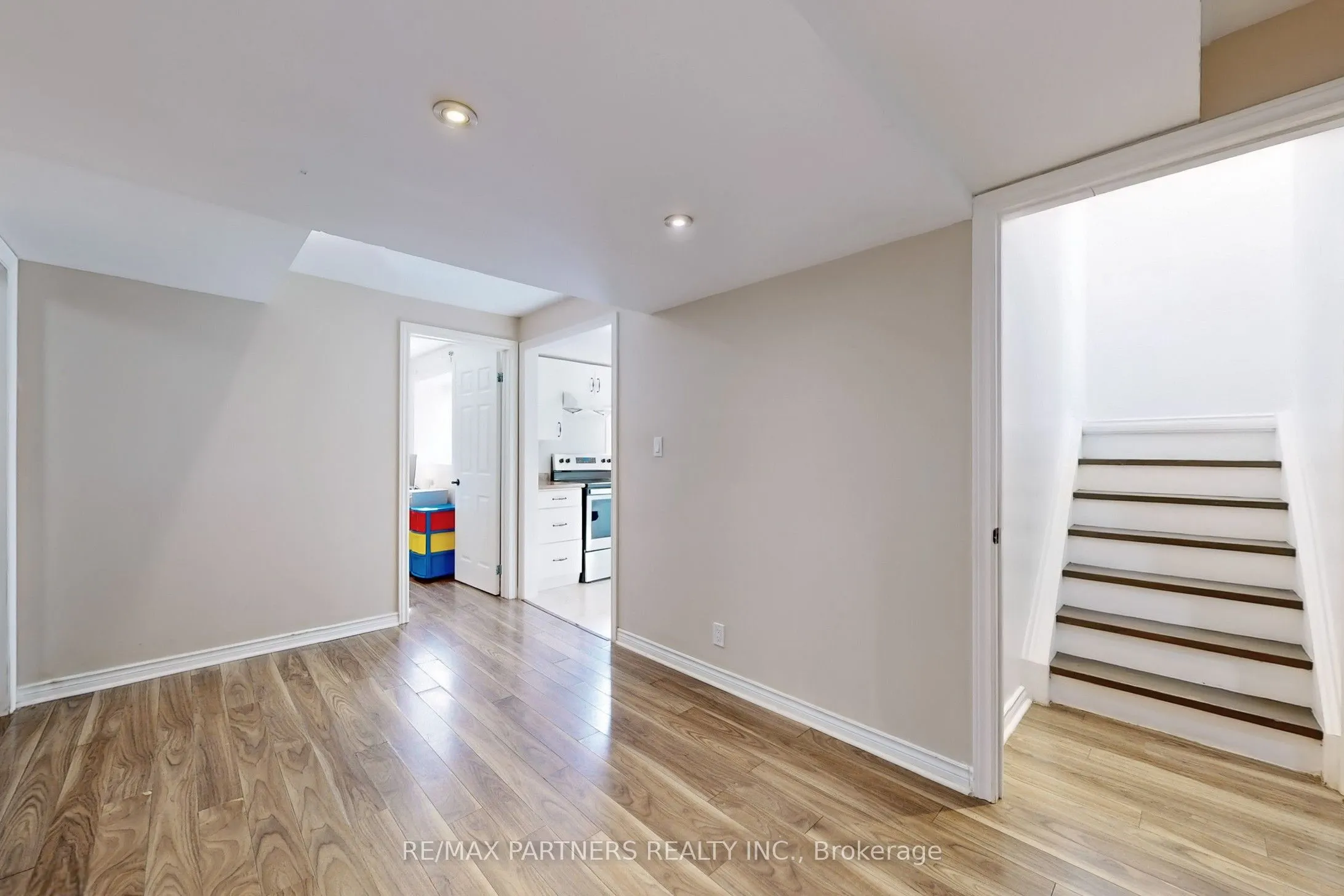 107 WORTHINGTON Avenue