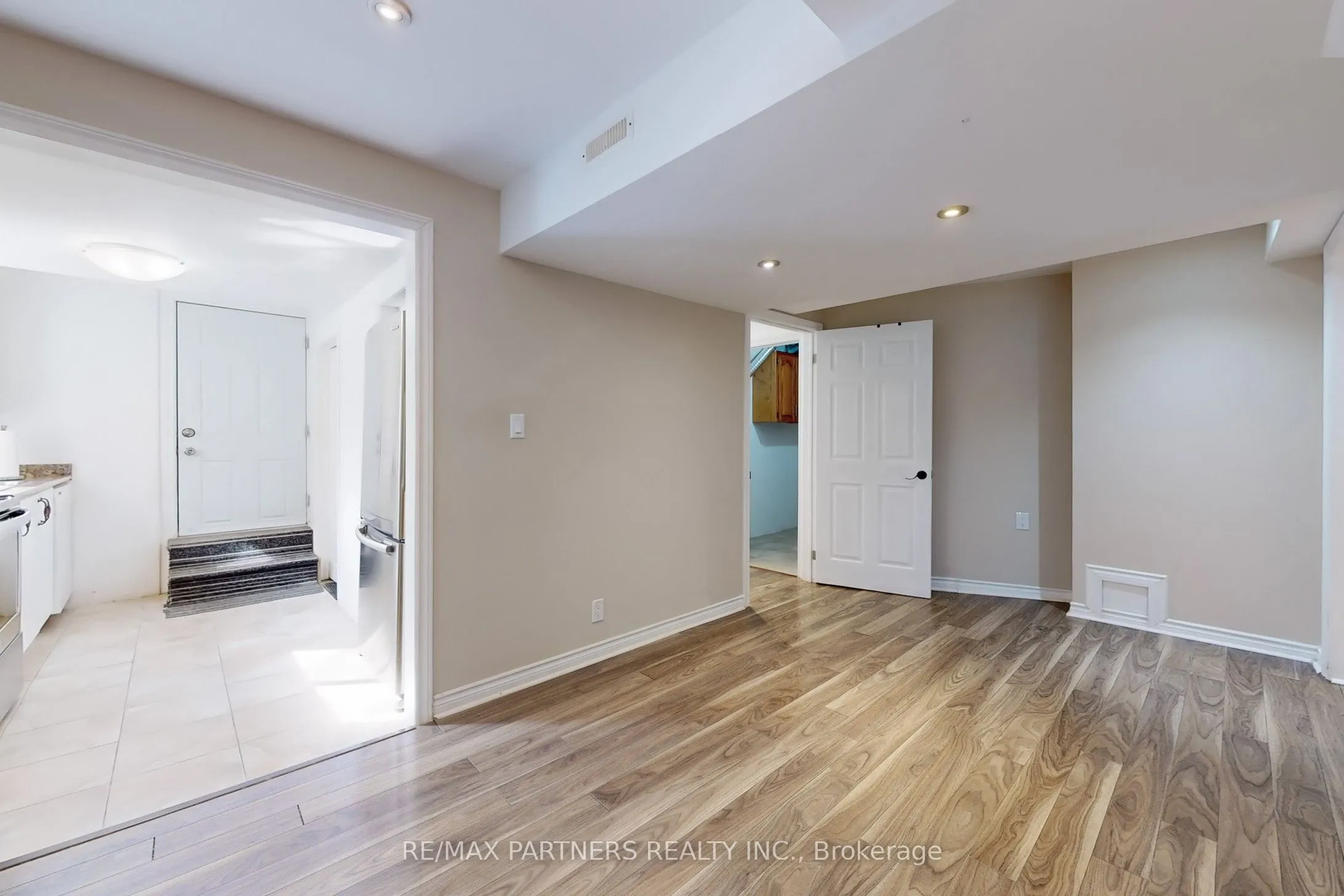 107 WORTHINGTON Avenue