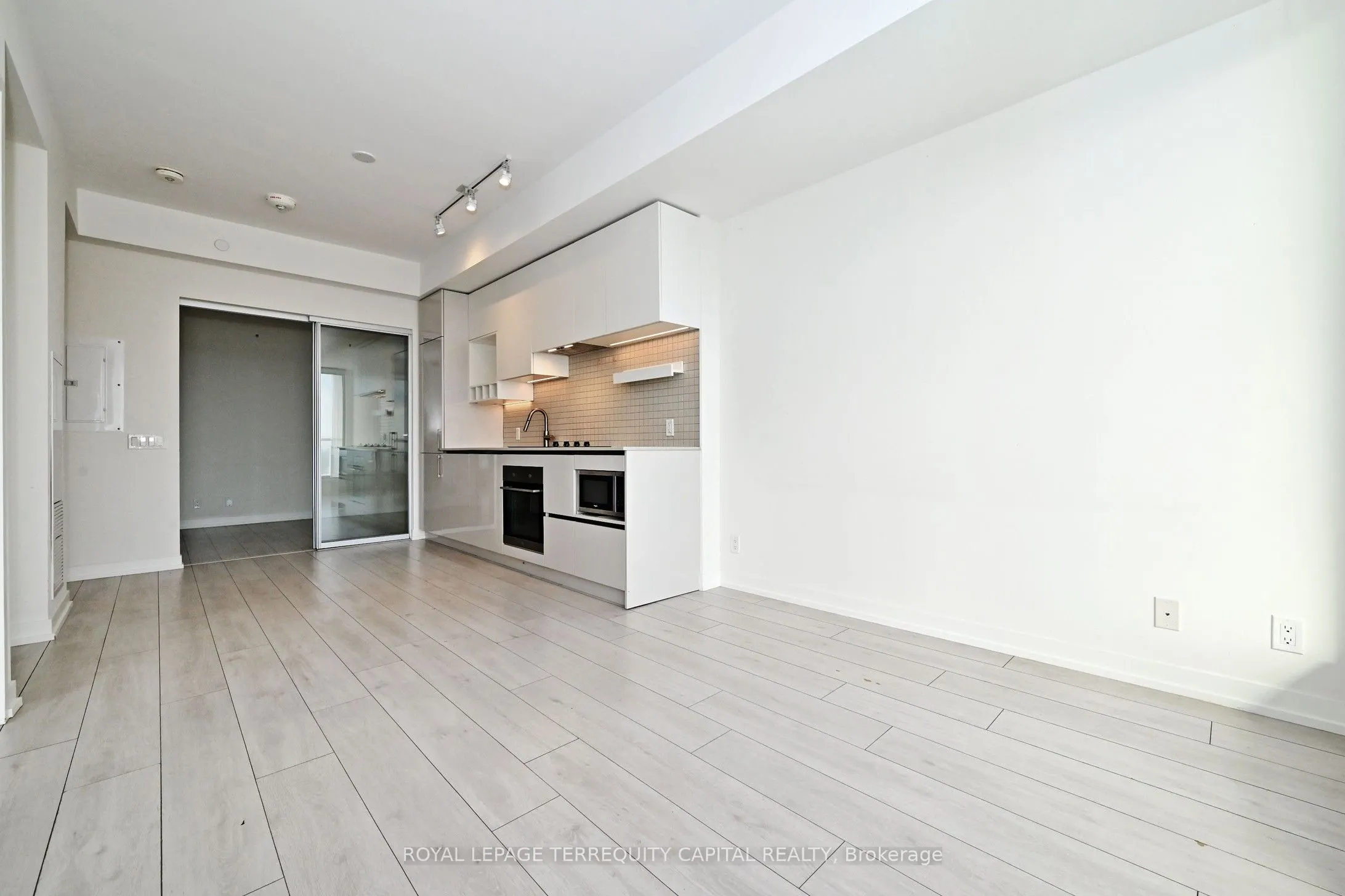 5 Buttermill Avenue, #4808