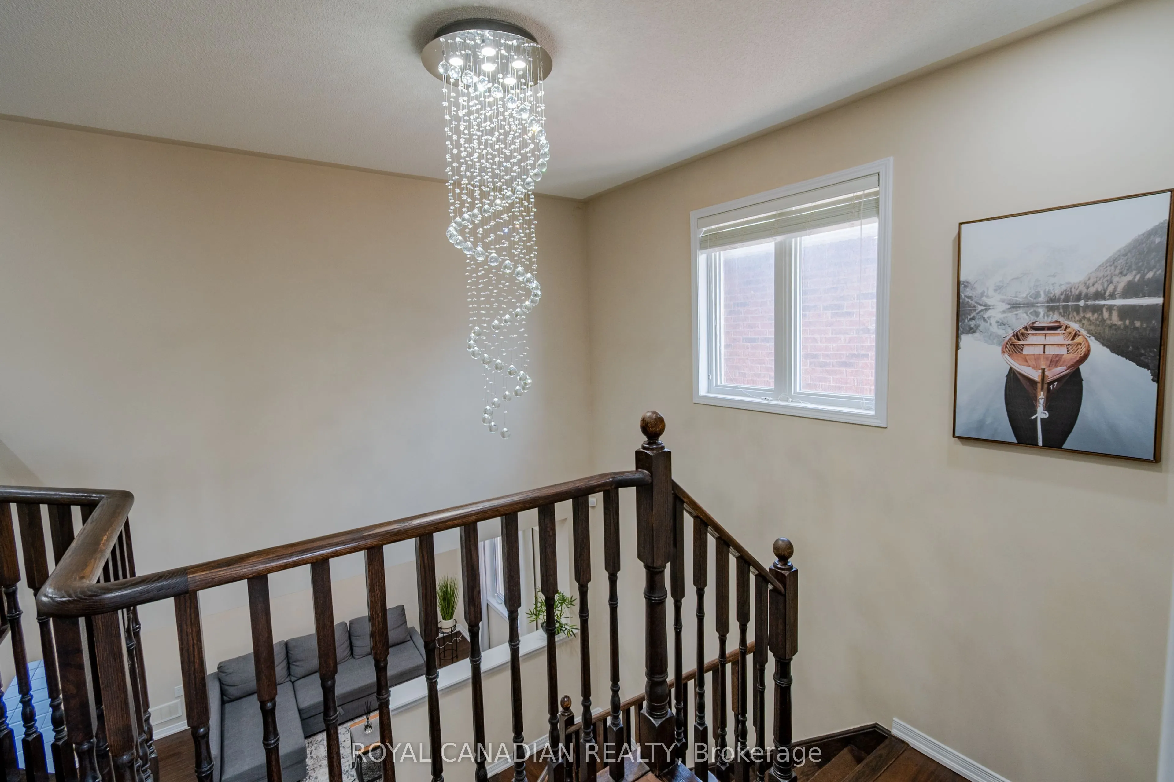 213 Richardson Crescent