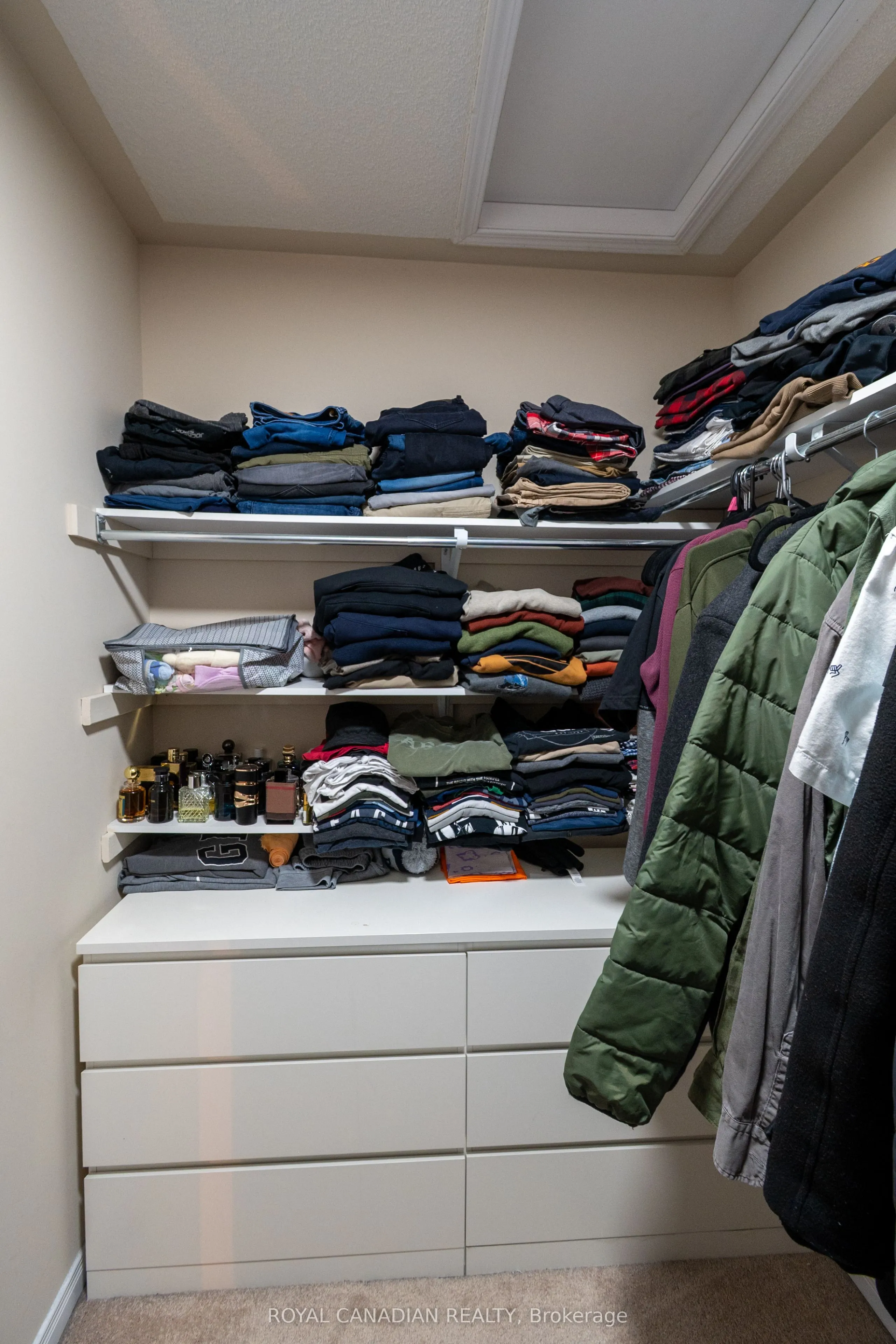 213 Richardson Crescent