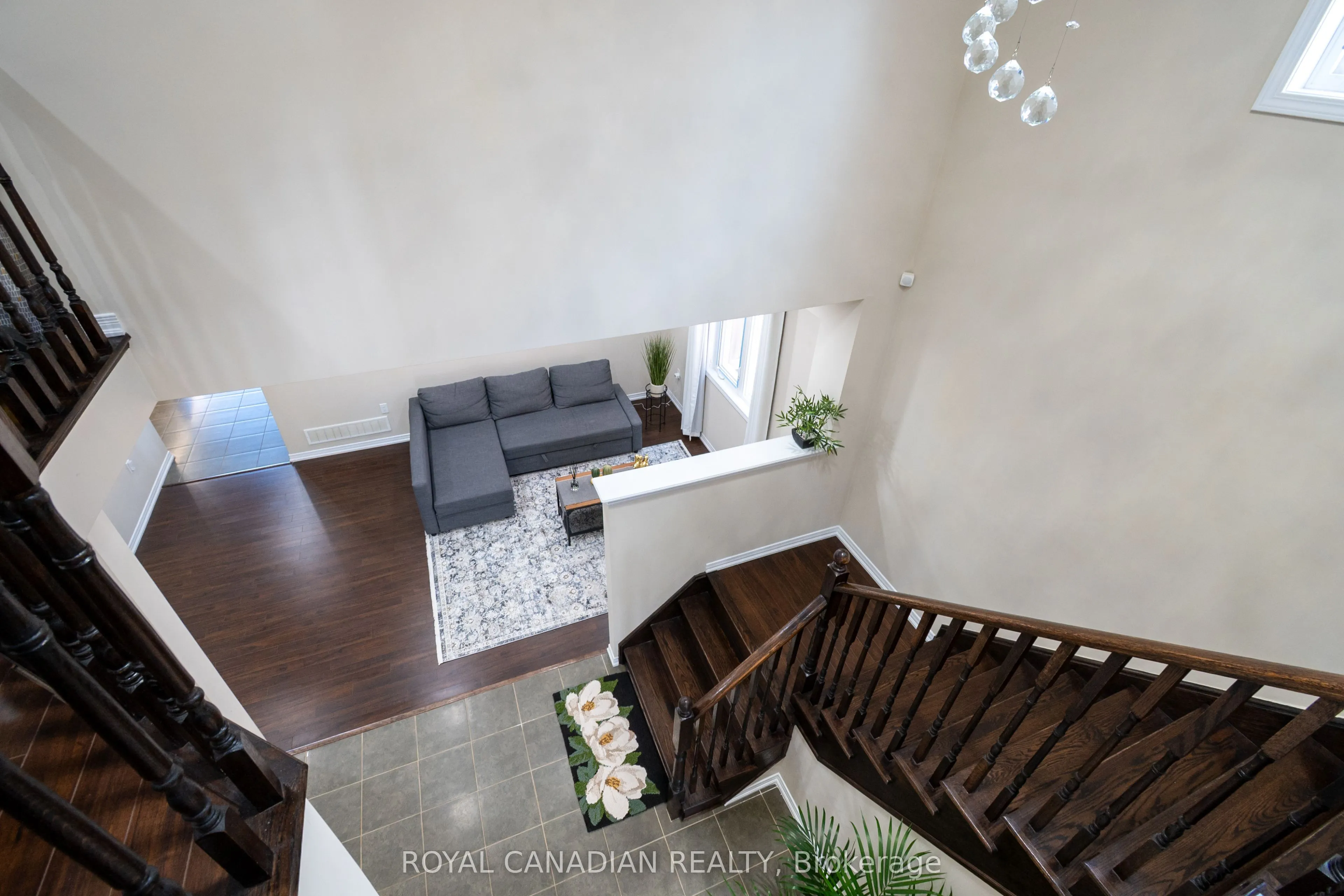 213 Richardson Crescent