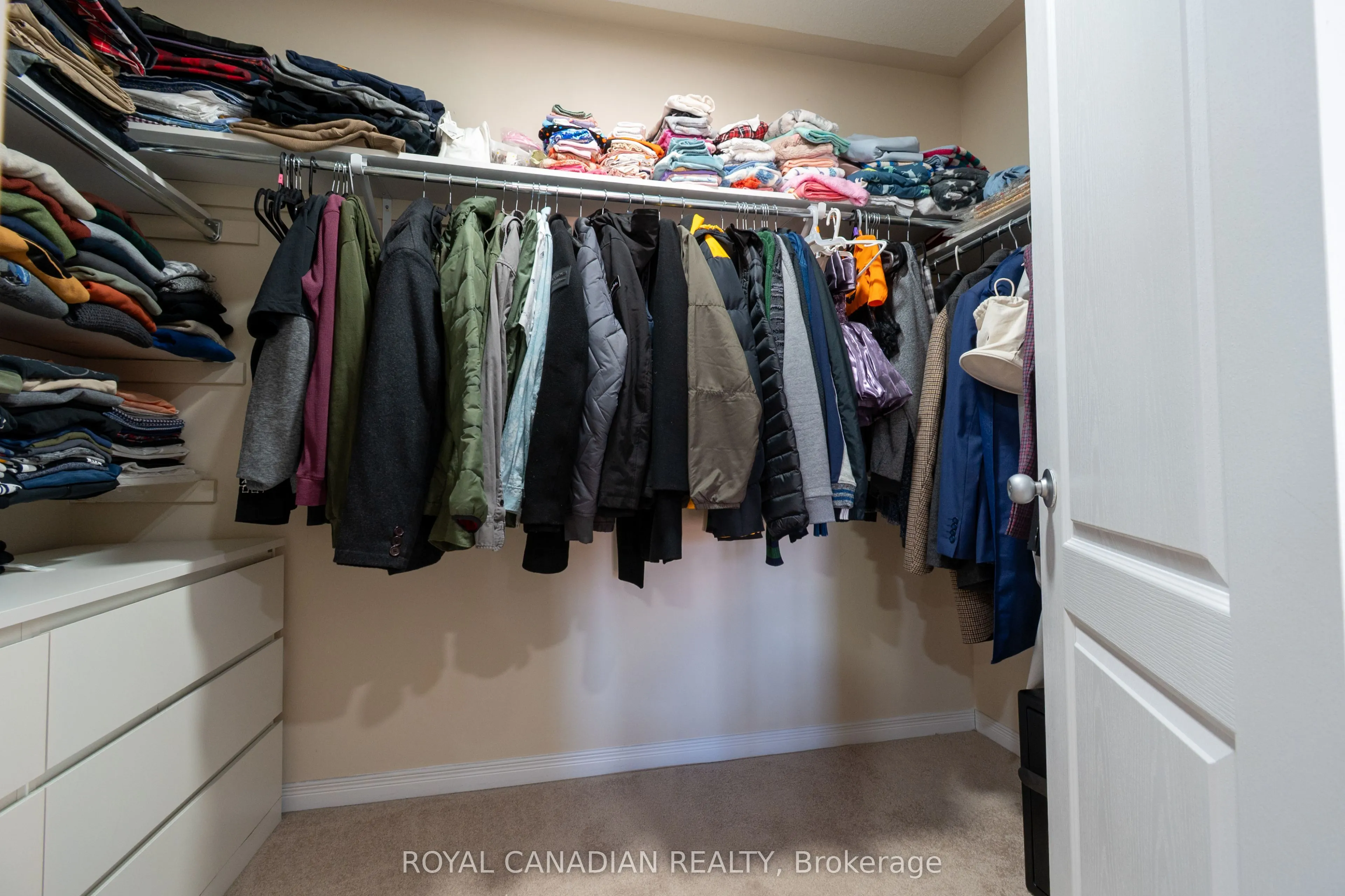 213 Richardson Crescent