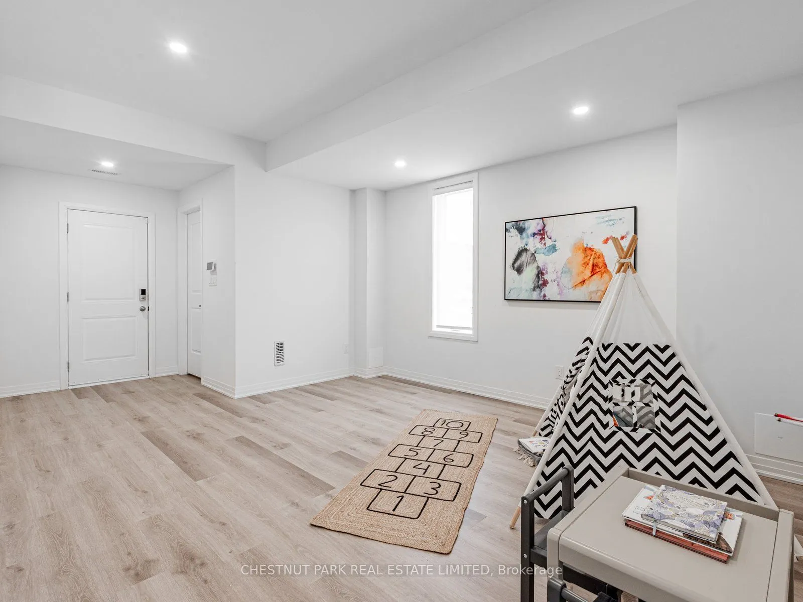 50 Robert Eaton Avenue