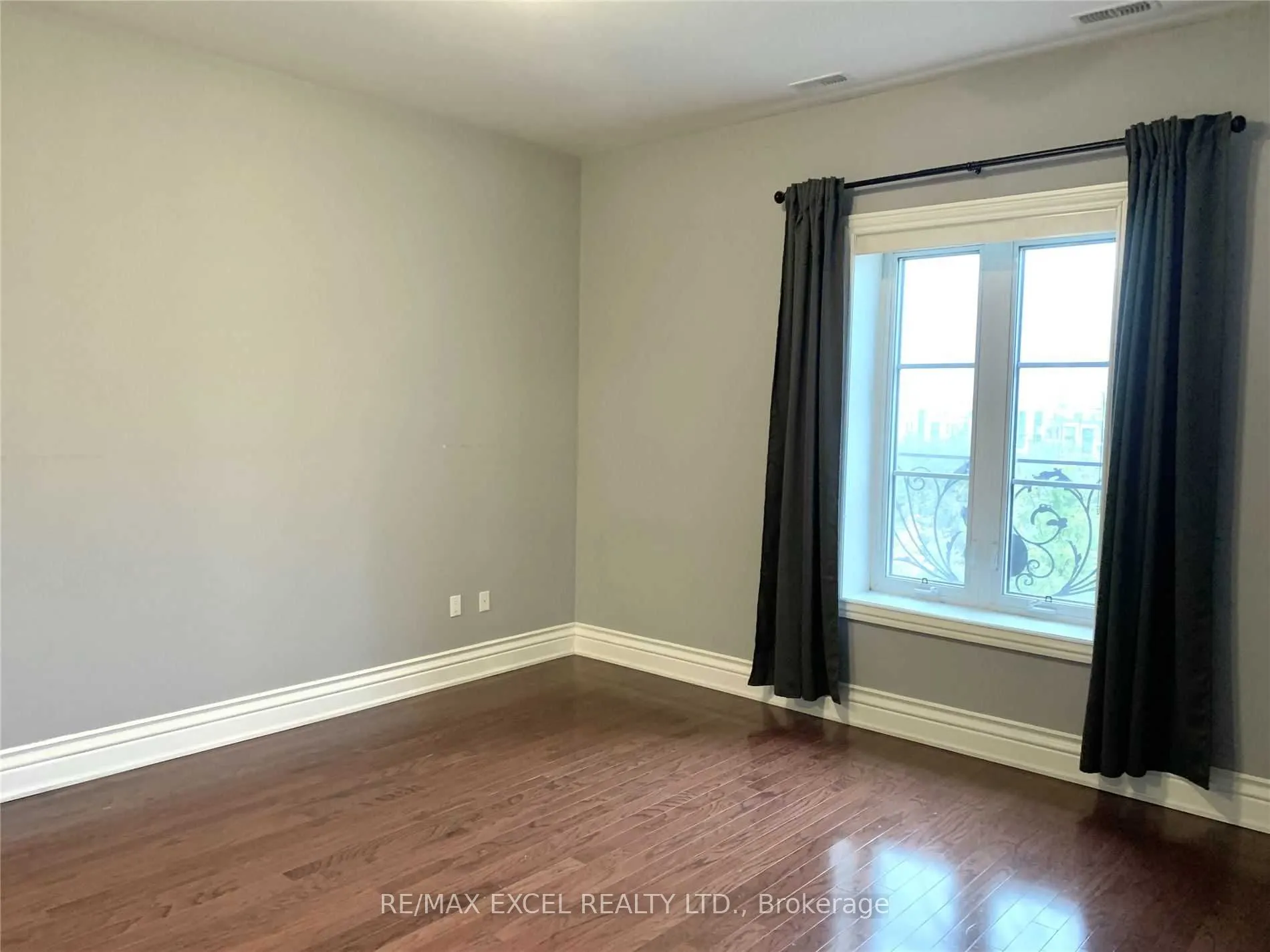 1 Verclaire Gate, #404