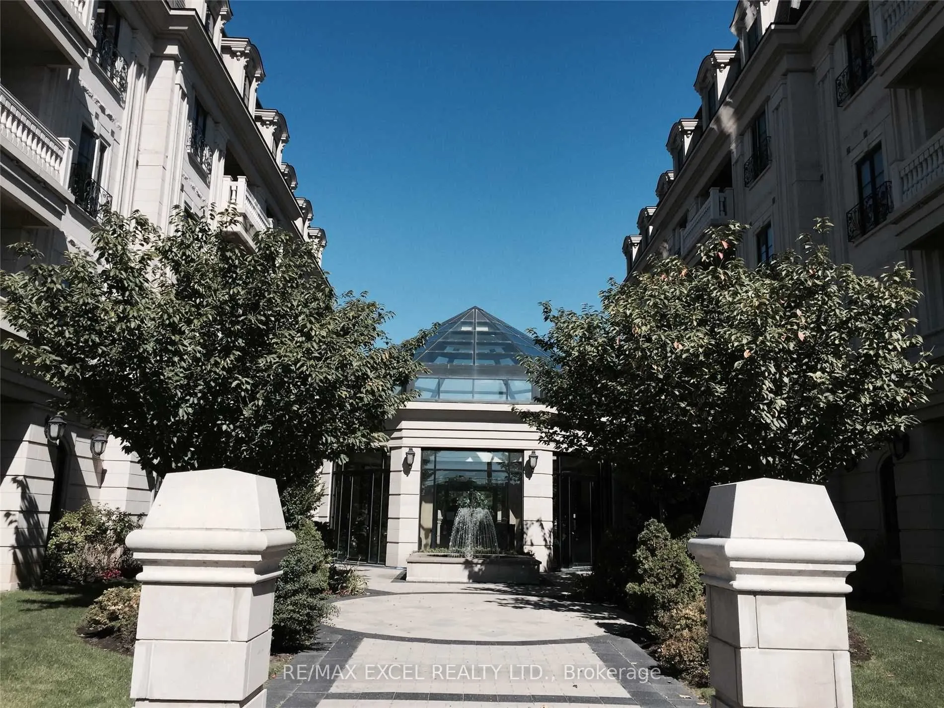 1 Verclaire Gate, #404