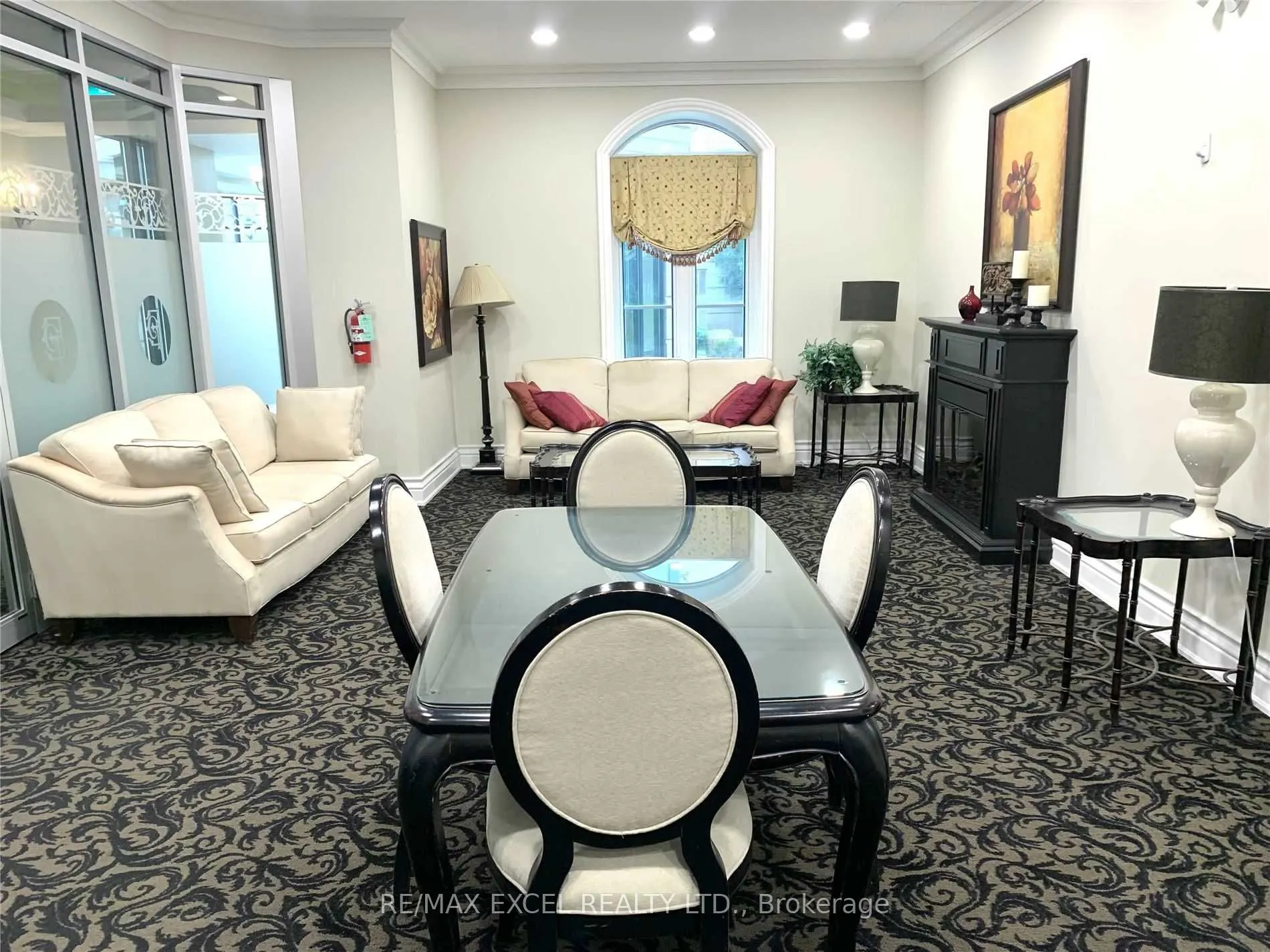 1 Verclaire Gate, #404