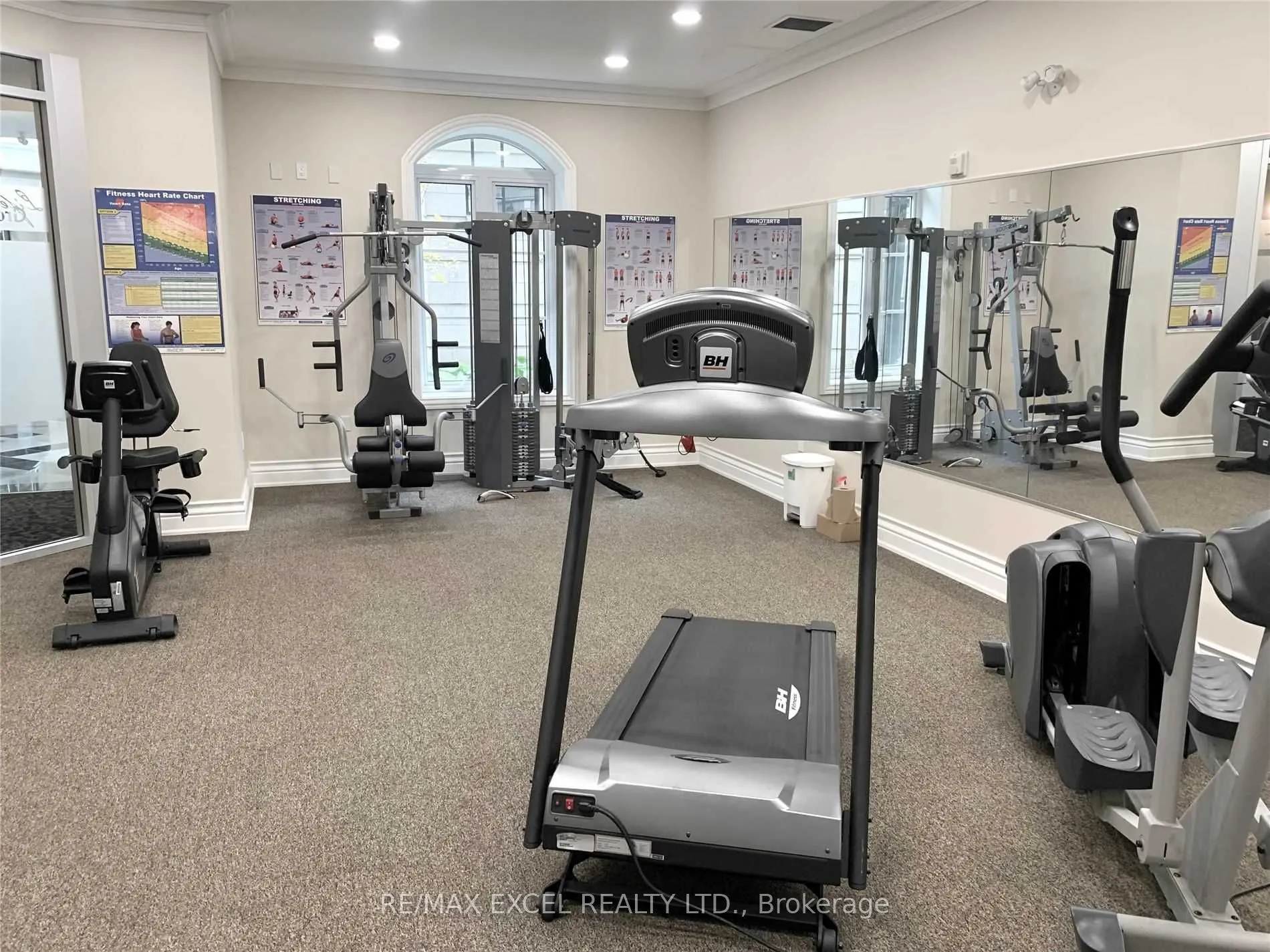 1 Verclaire Gate, #404