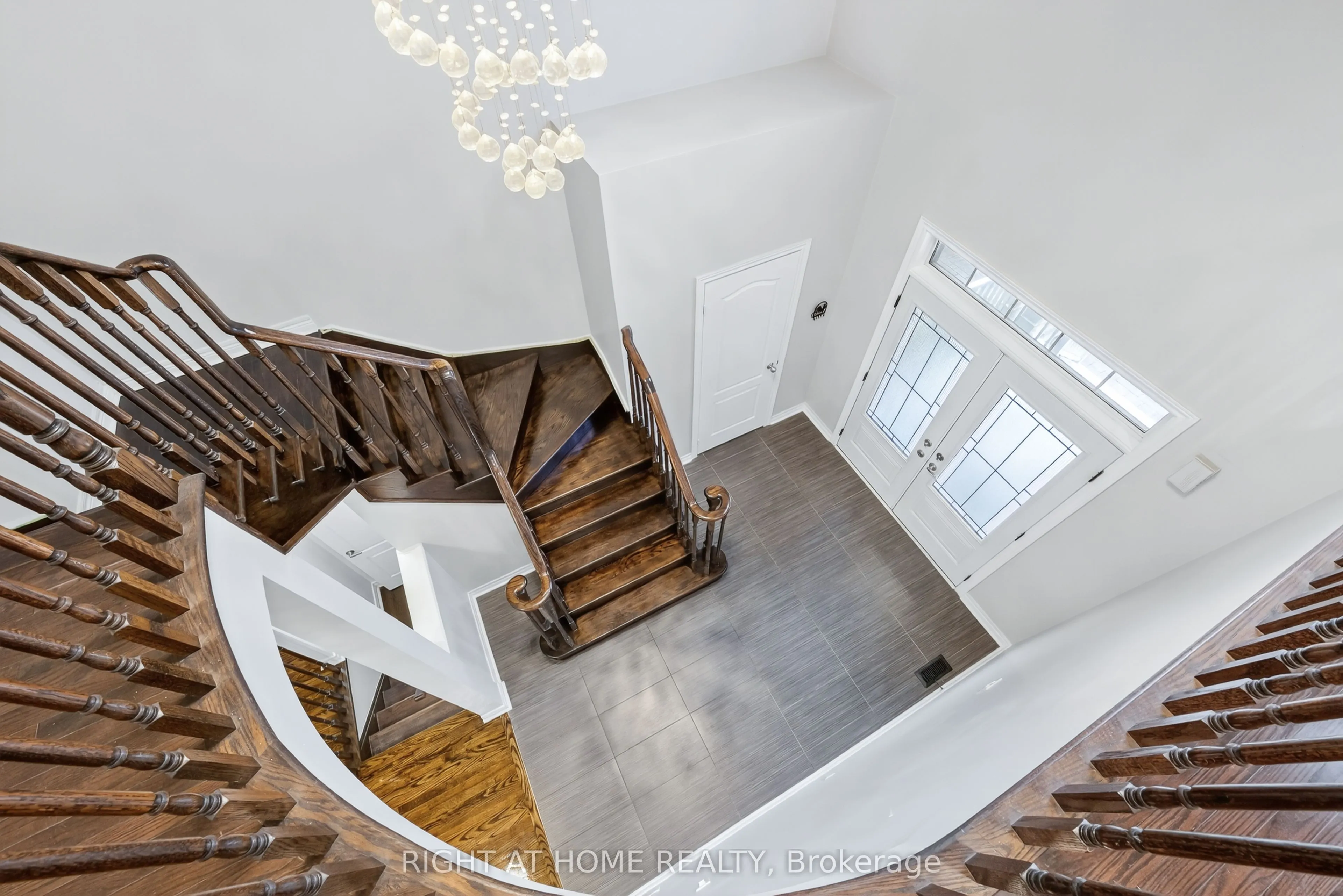 193 Blue Dasher Boulevard