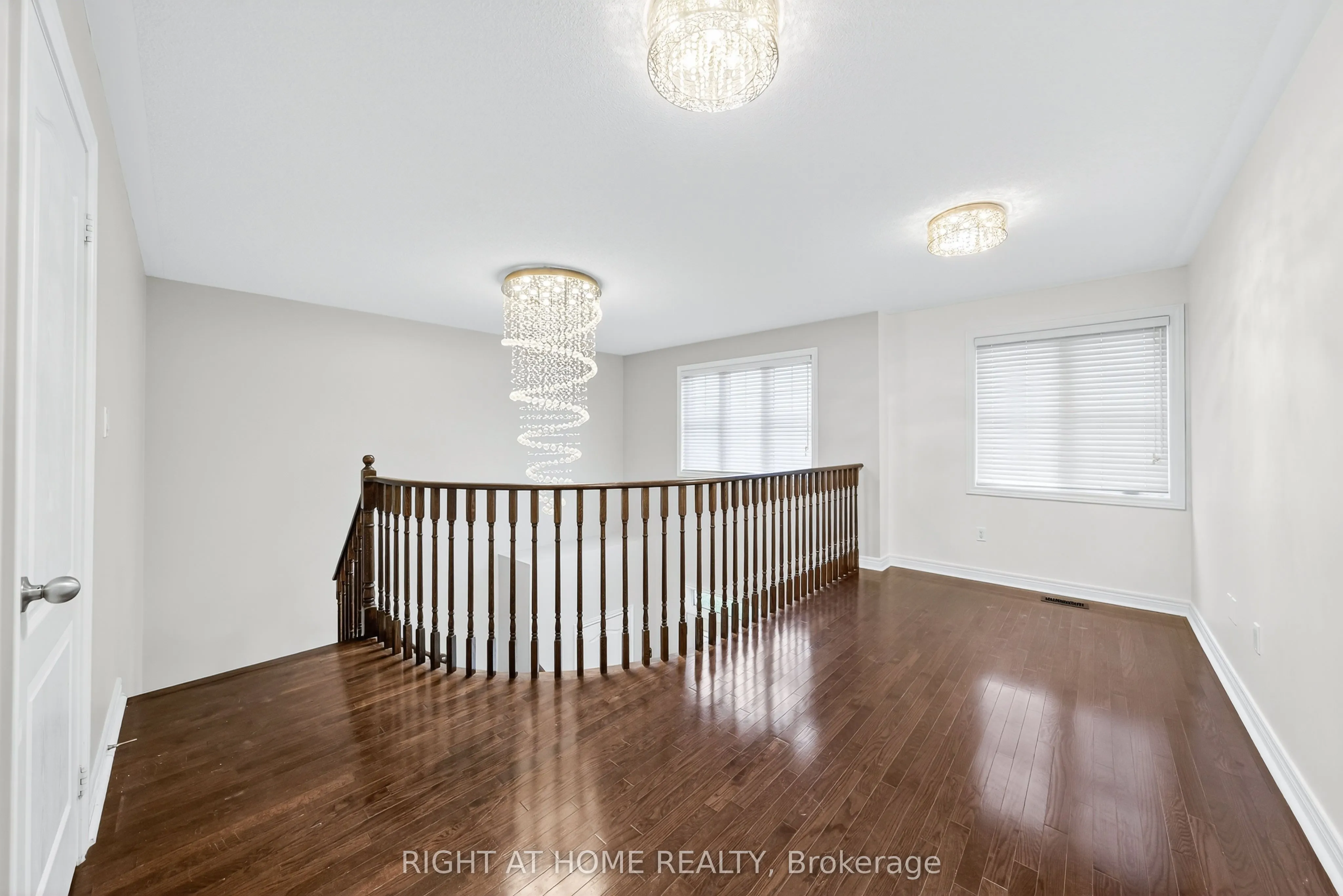 193 Blue Dasher Boulevard