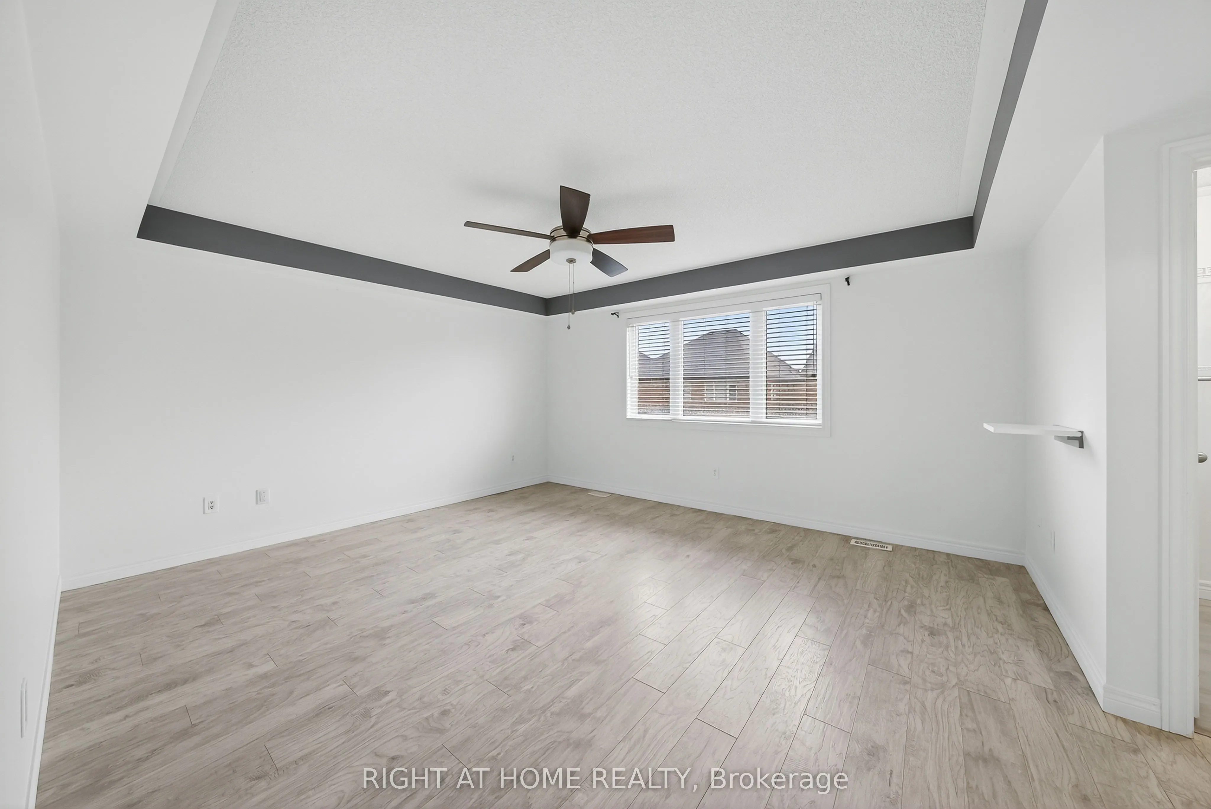 193 Blue Dasher Boulevard