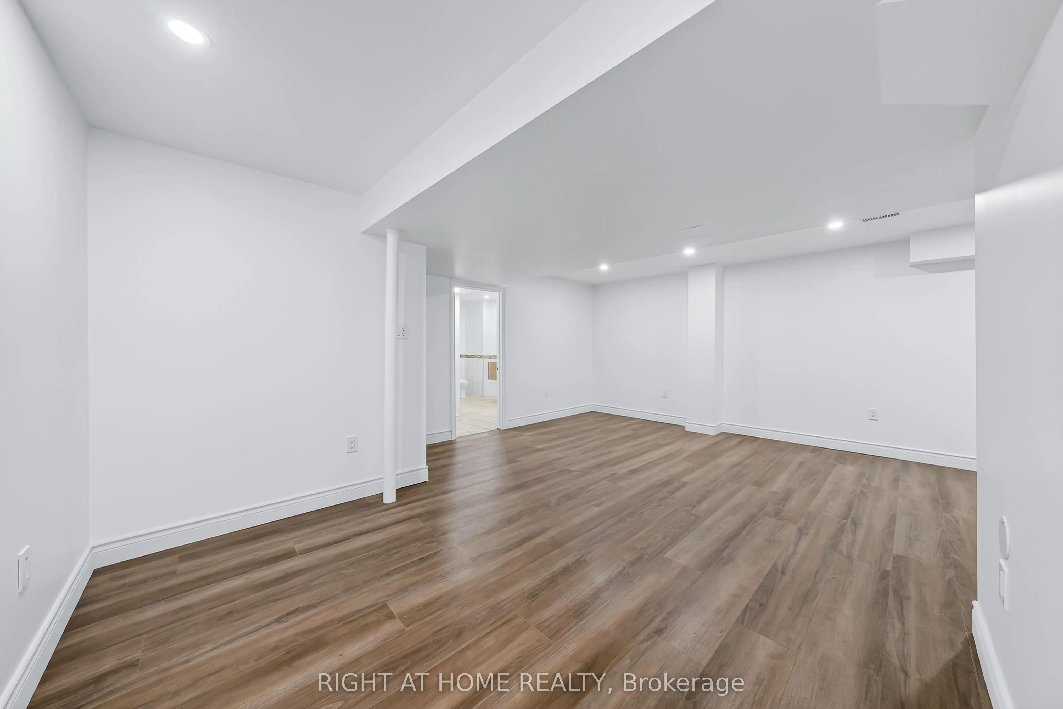 193 Blue Dasher Boulevard