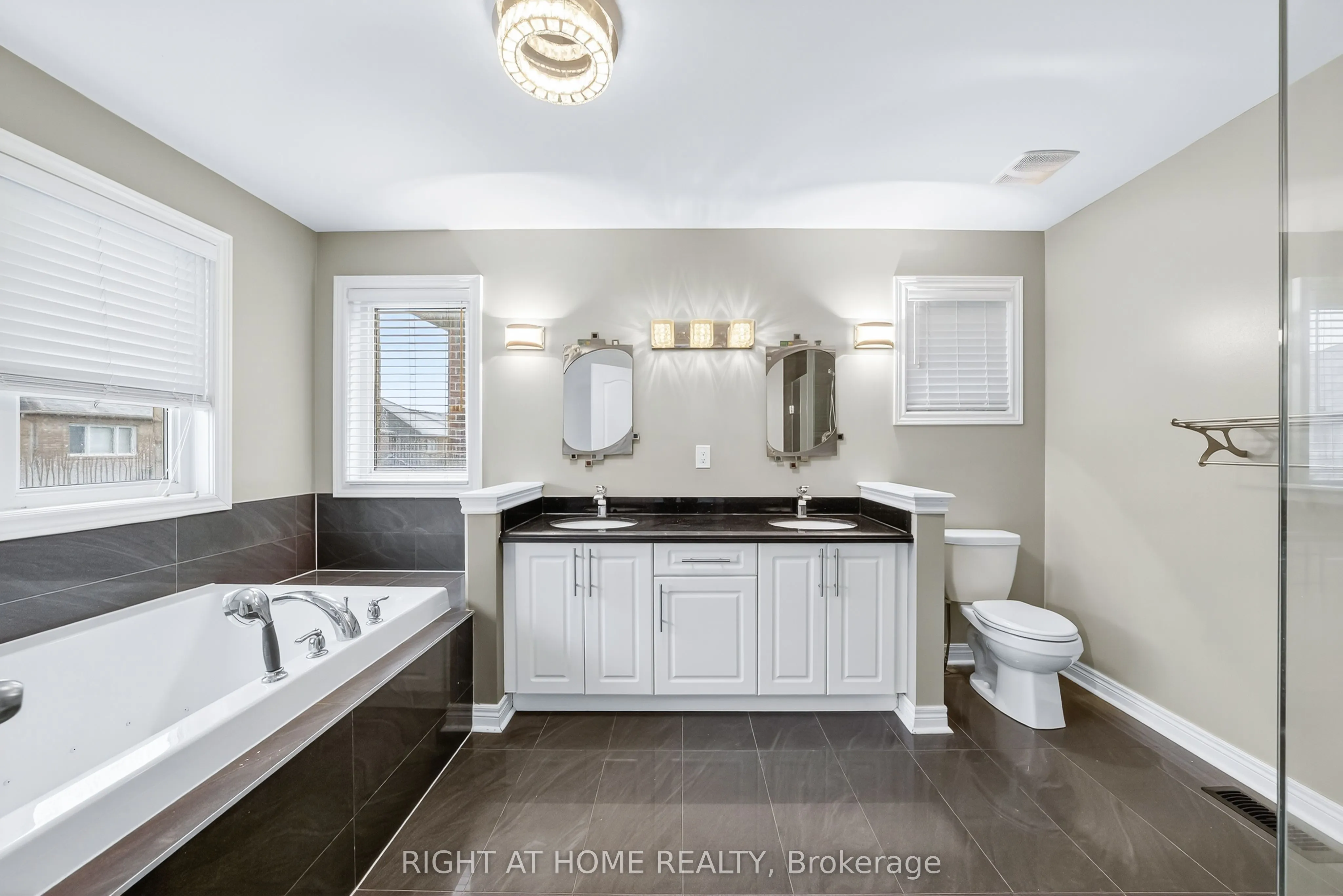 193 Blue Dasher Boulevard