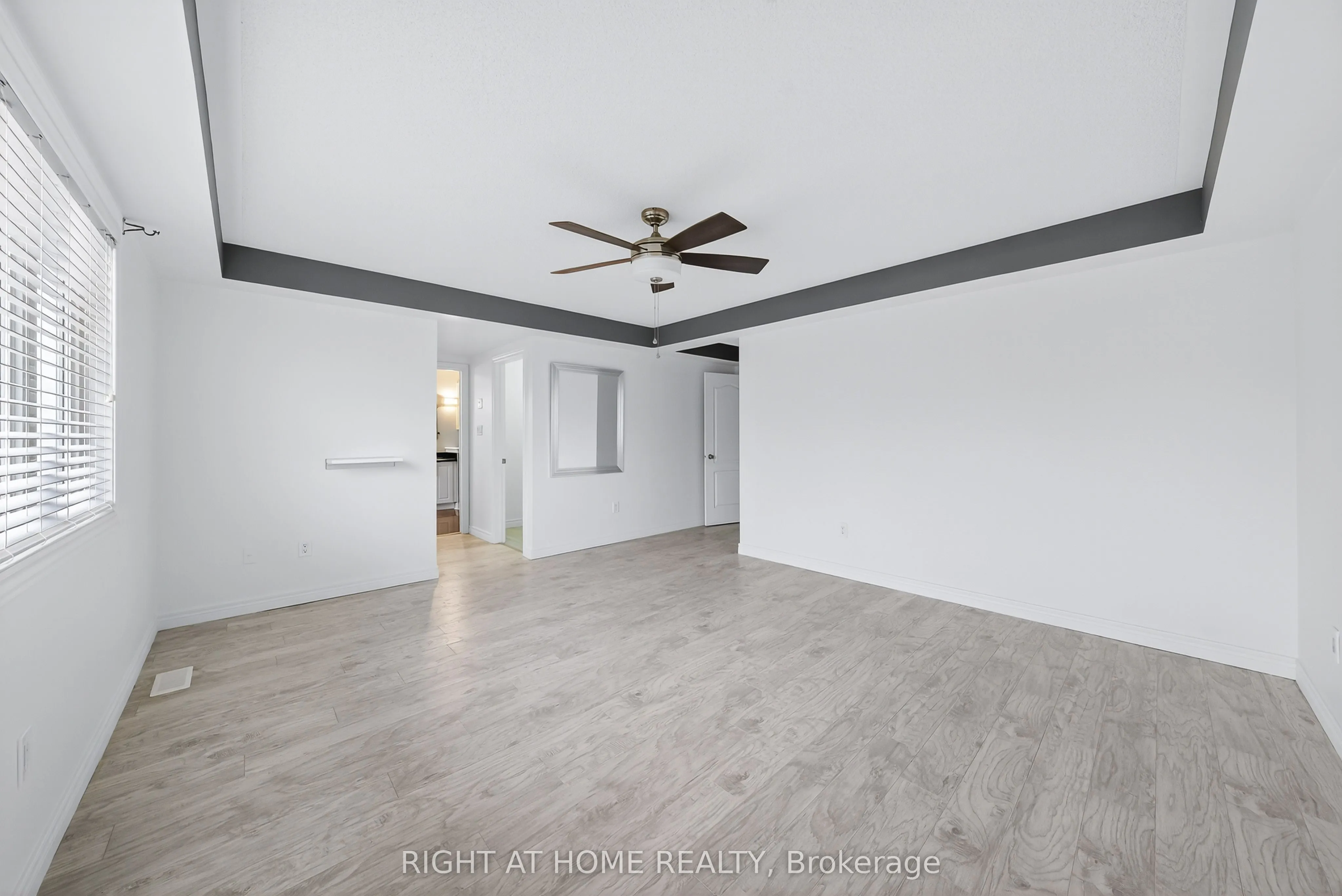 193 Blue Dasher Boulevard