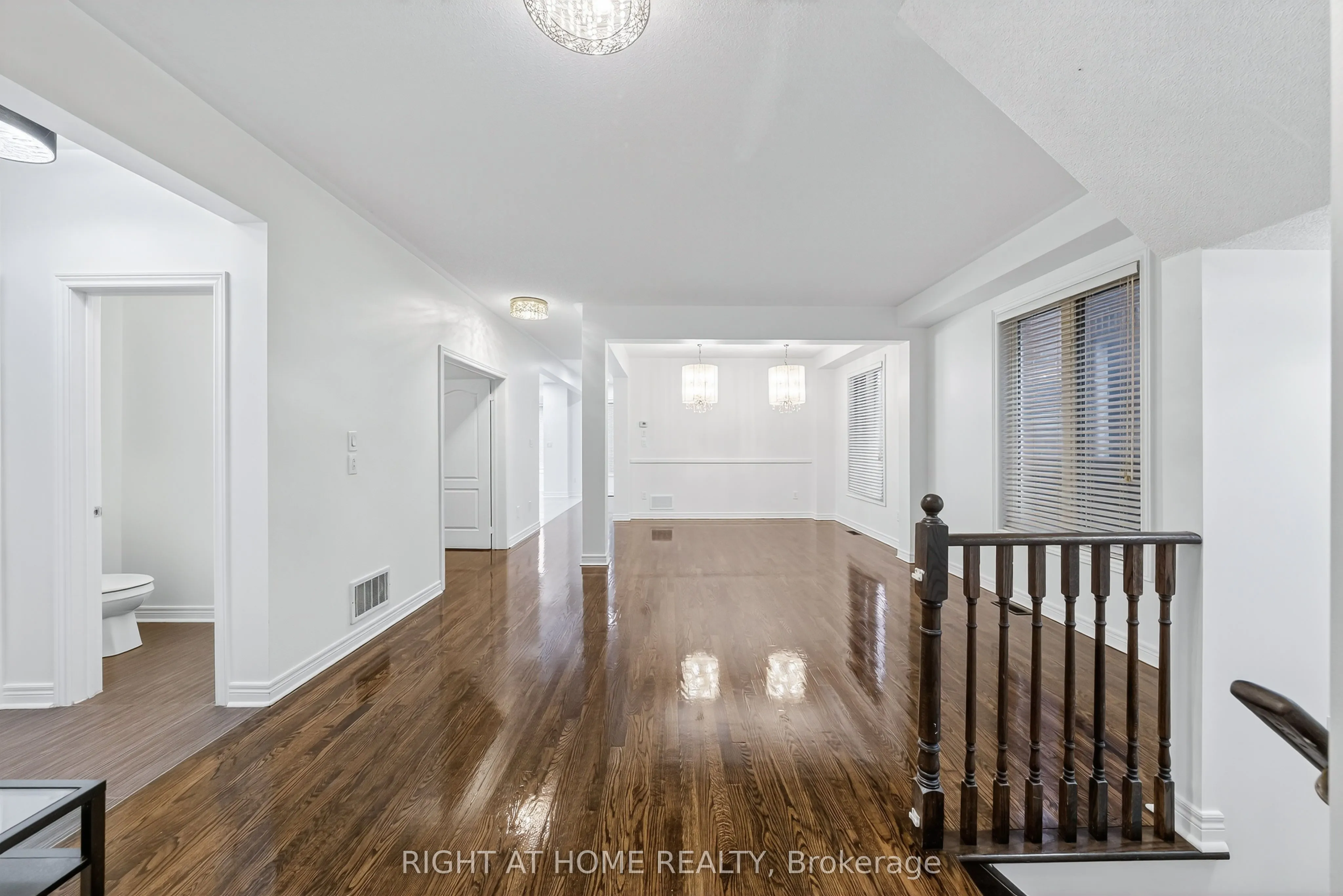 193 Blue Dasher Boulevard