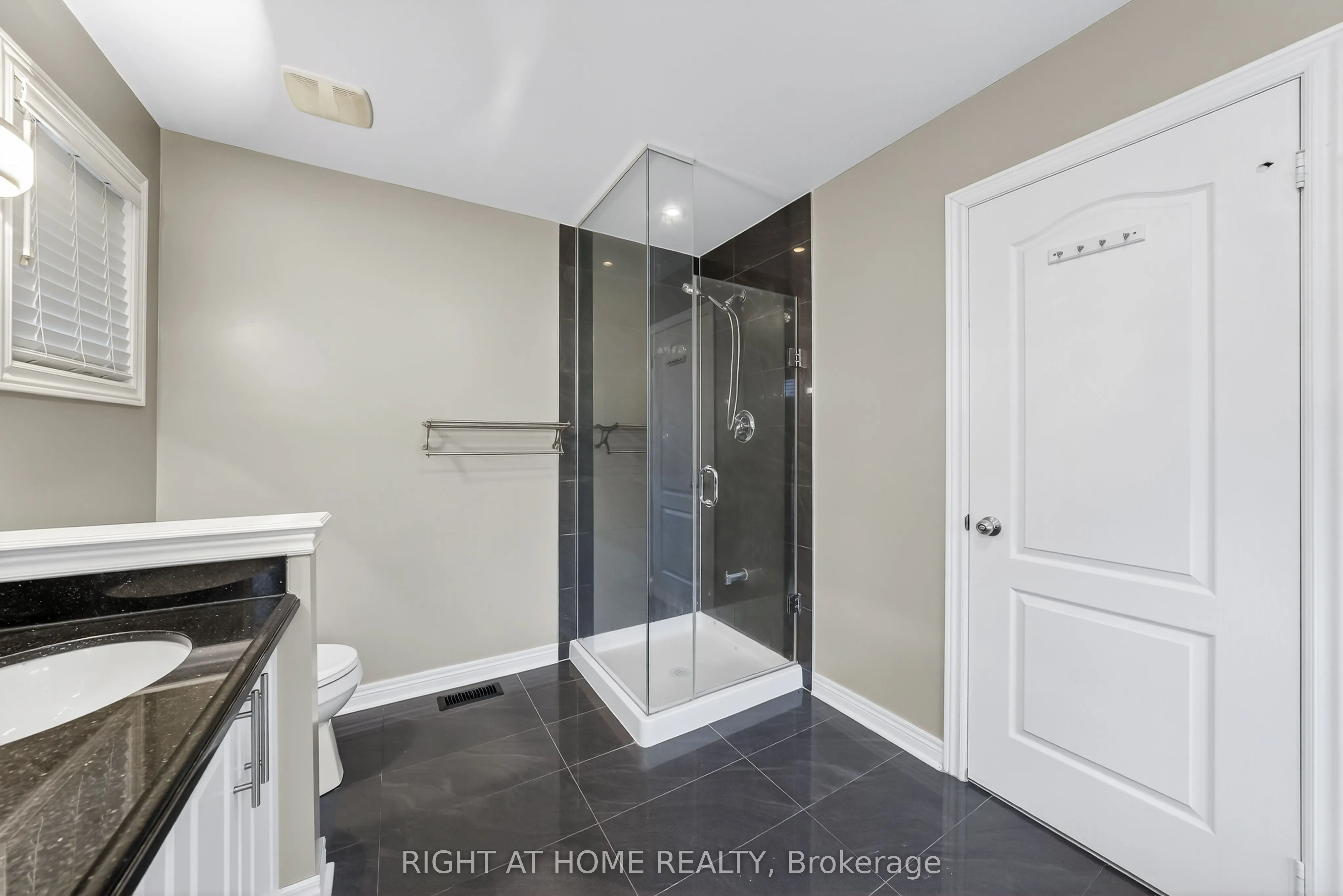 193 Blue Dasher Boulevard